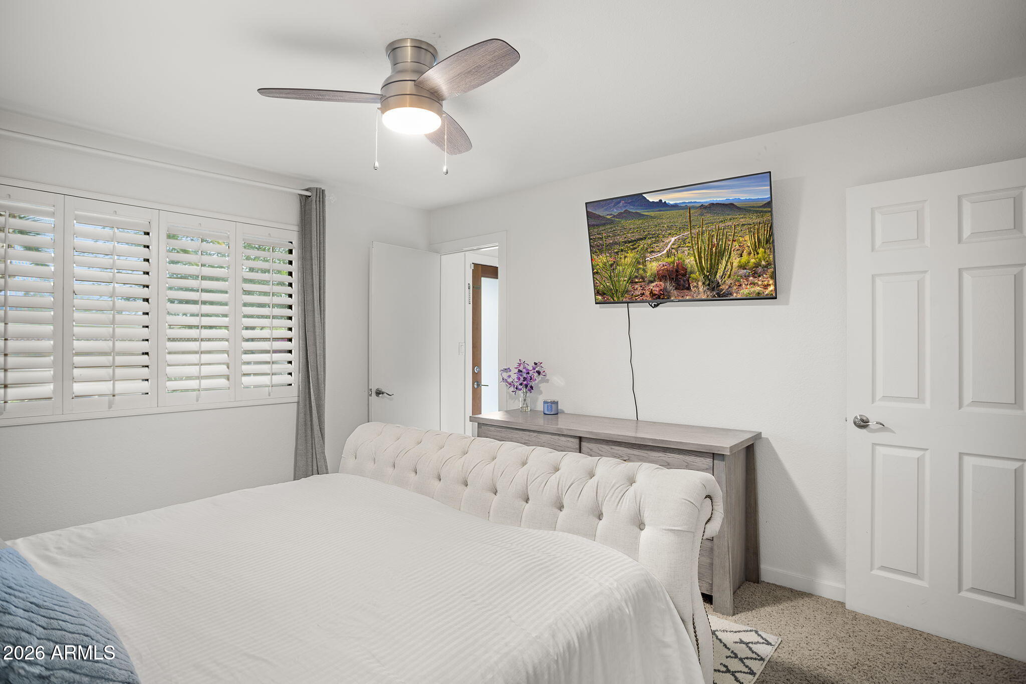 MELROSE PARADISE UNIT 6 - Residential Lease