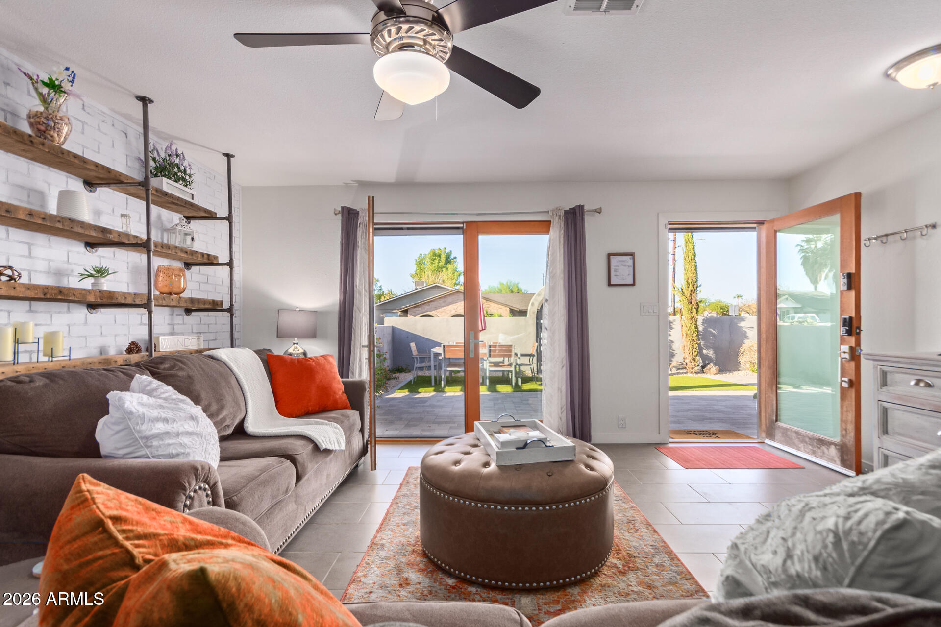 MELROSE PARADISE UNIT 6 - Residential Lease