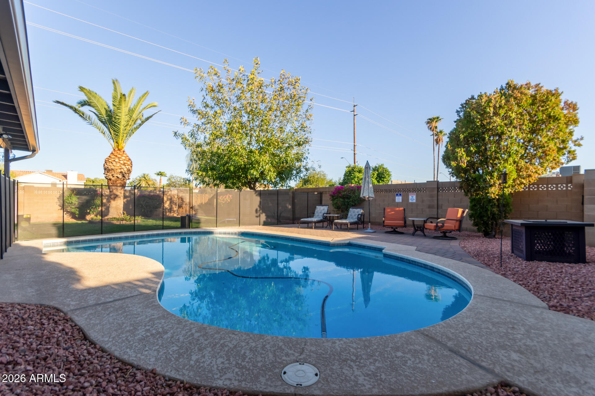 MELROSE PARADISE UNIT 6 - Residential Lease