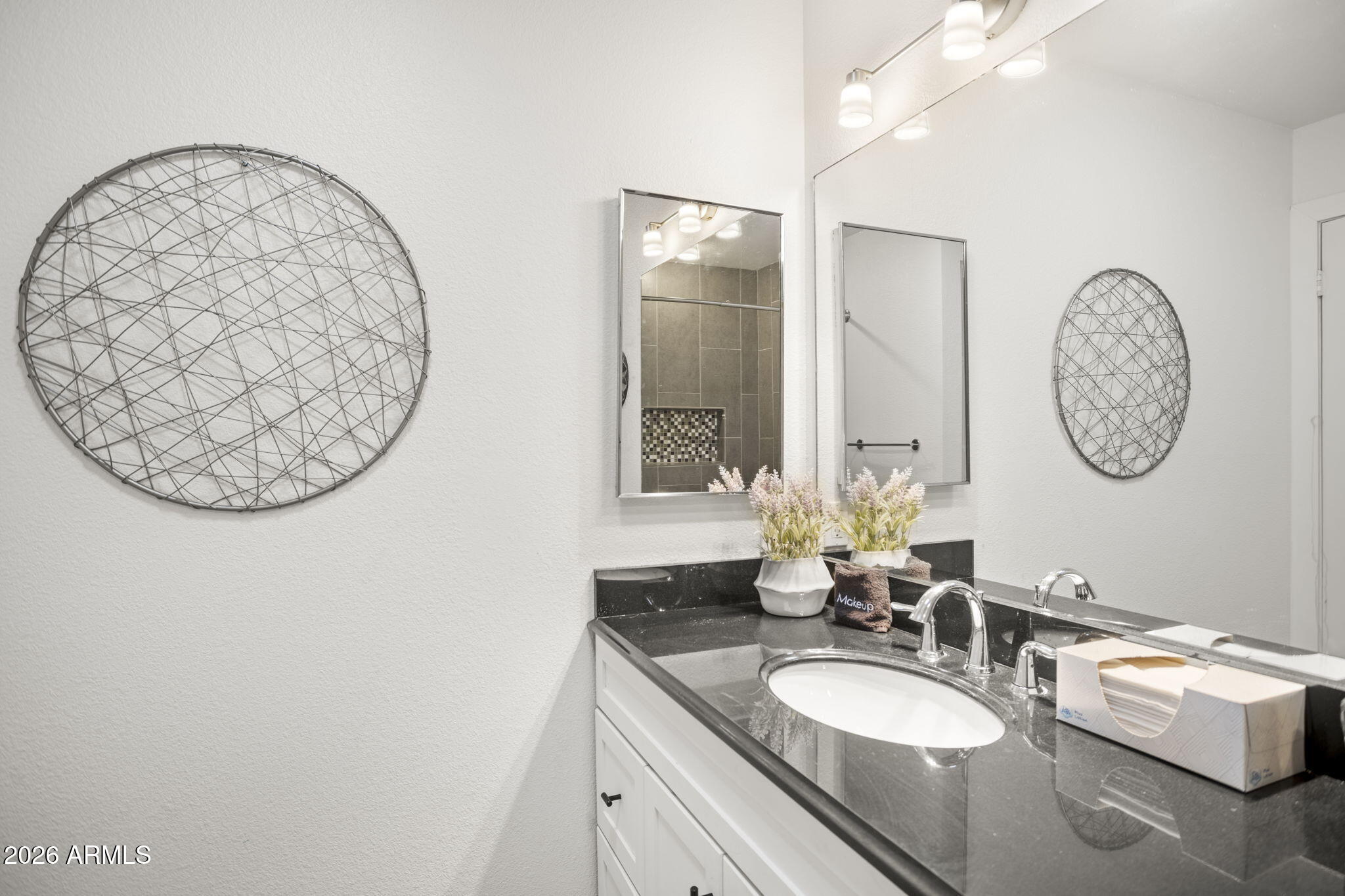 MELROSE PARADISE UNIT 6 - Residential Lease