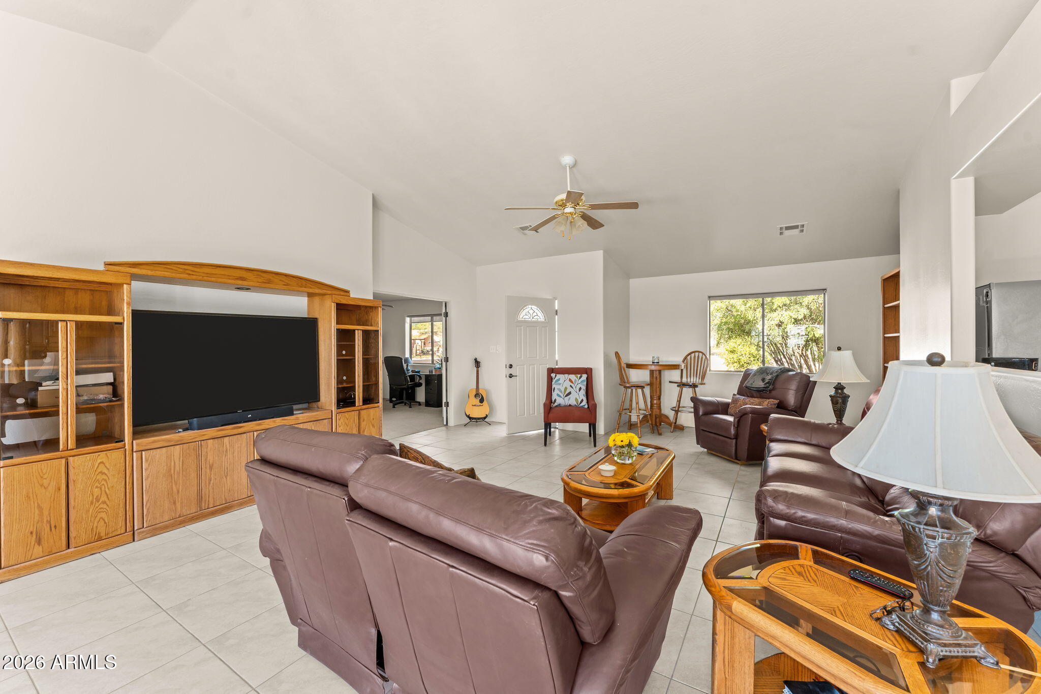 VISTA ROYALE - Residential