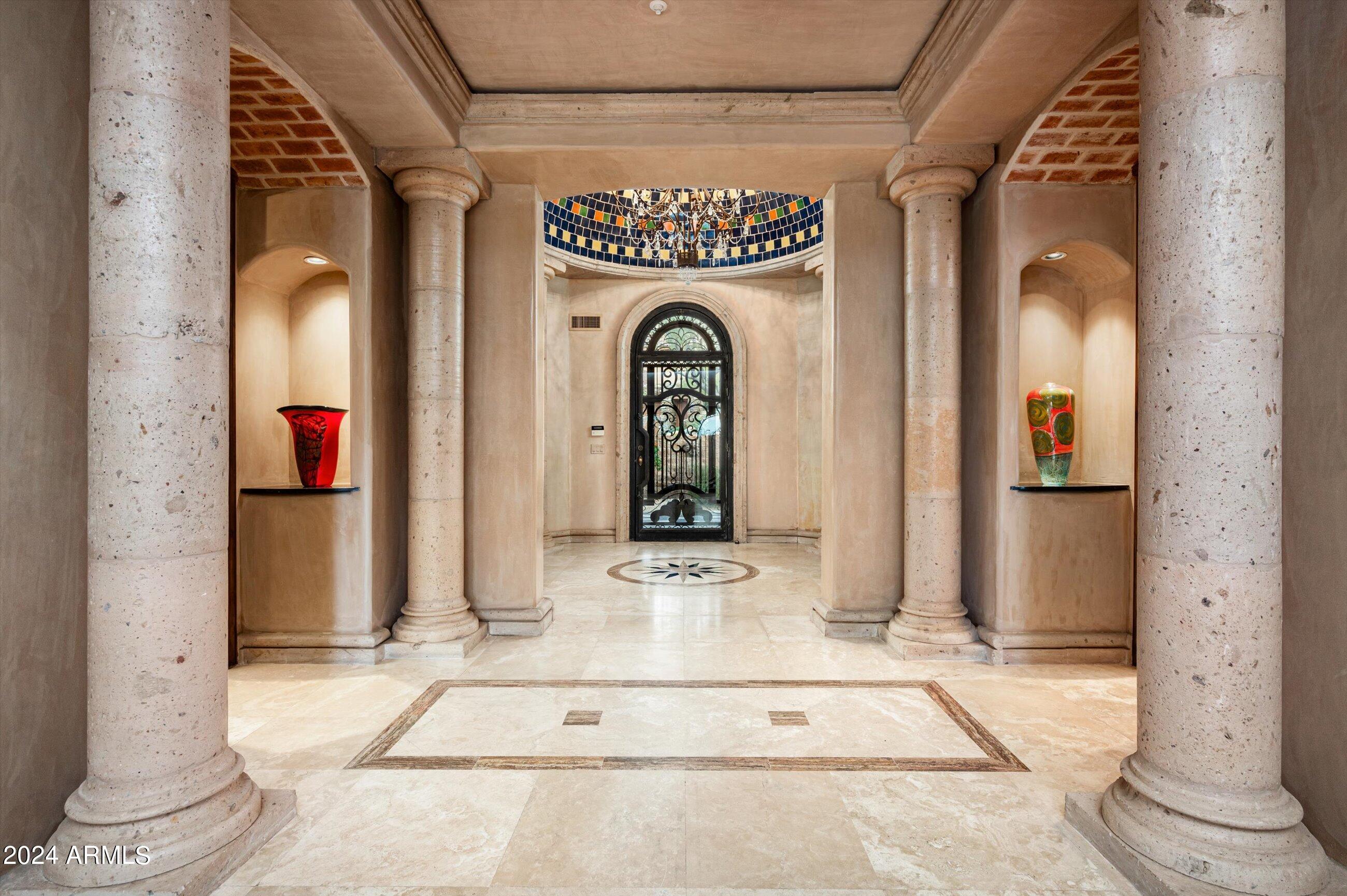 ESTANCIA - Residential