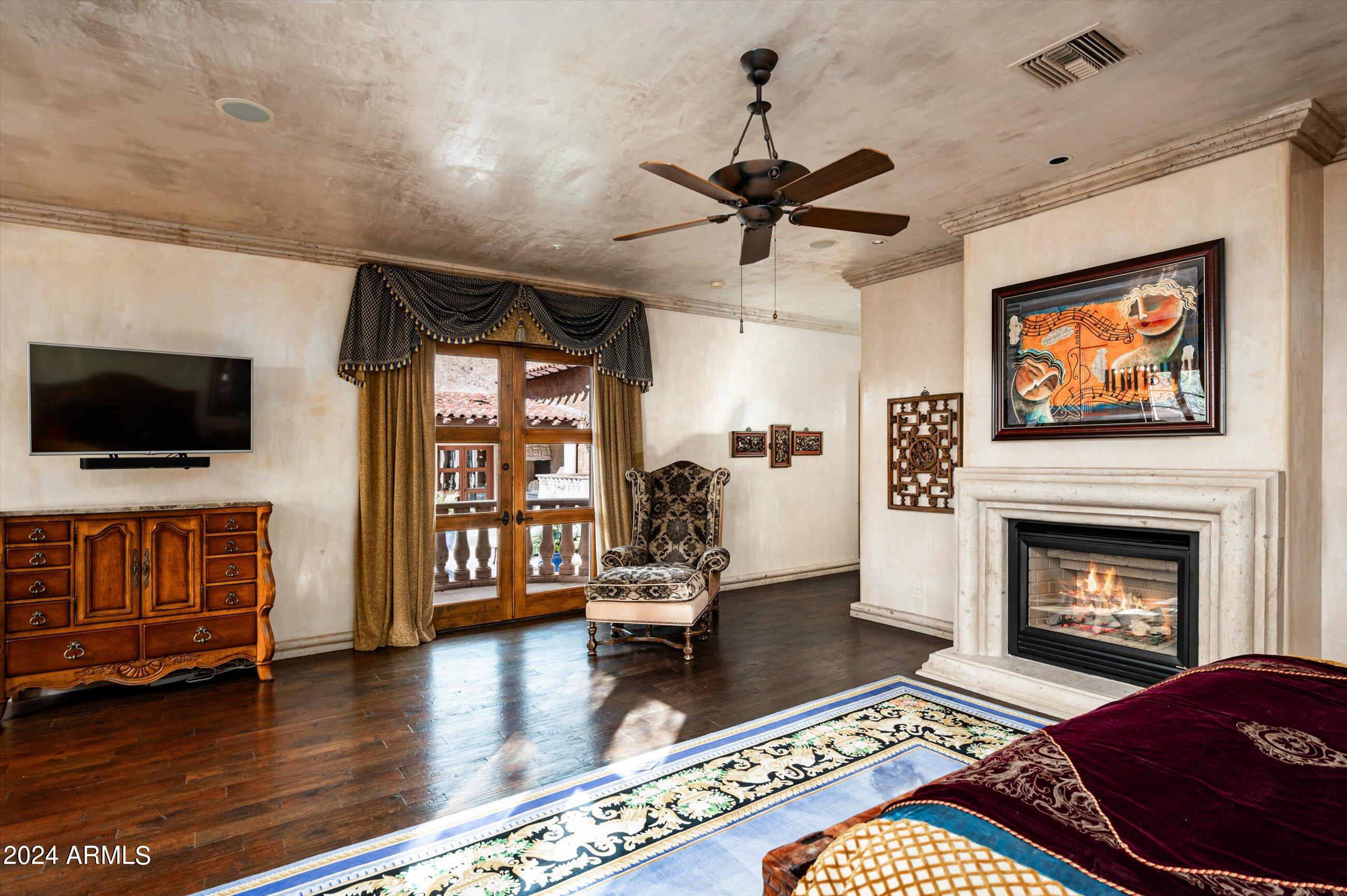 ESTANCIA - Residential