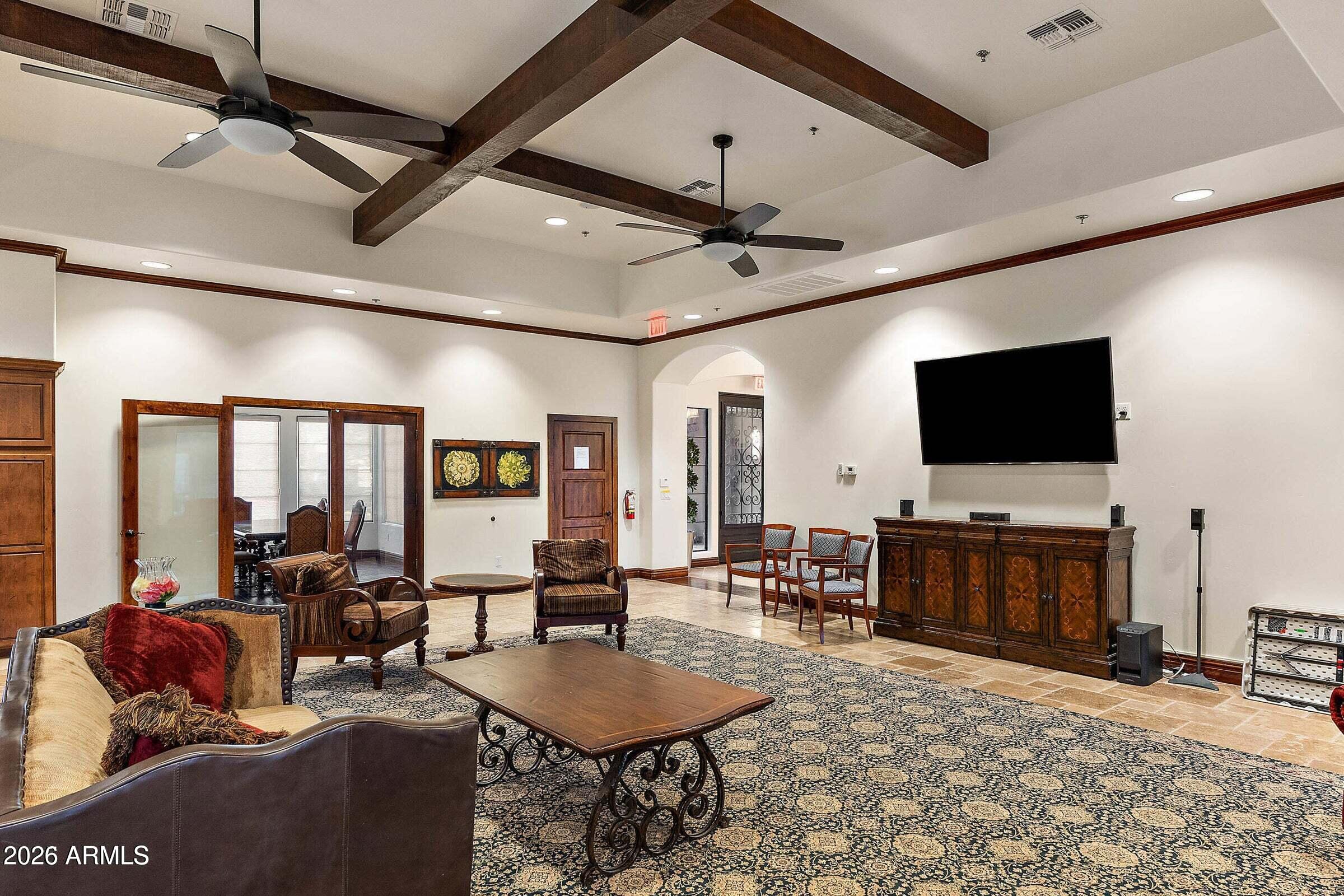 VANTAGE CONDOMINIUM PHASE 2 REPLAT - Residential