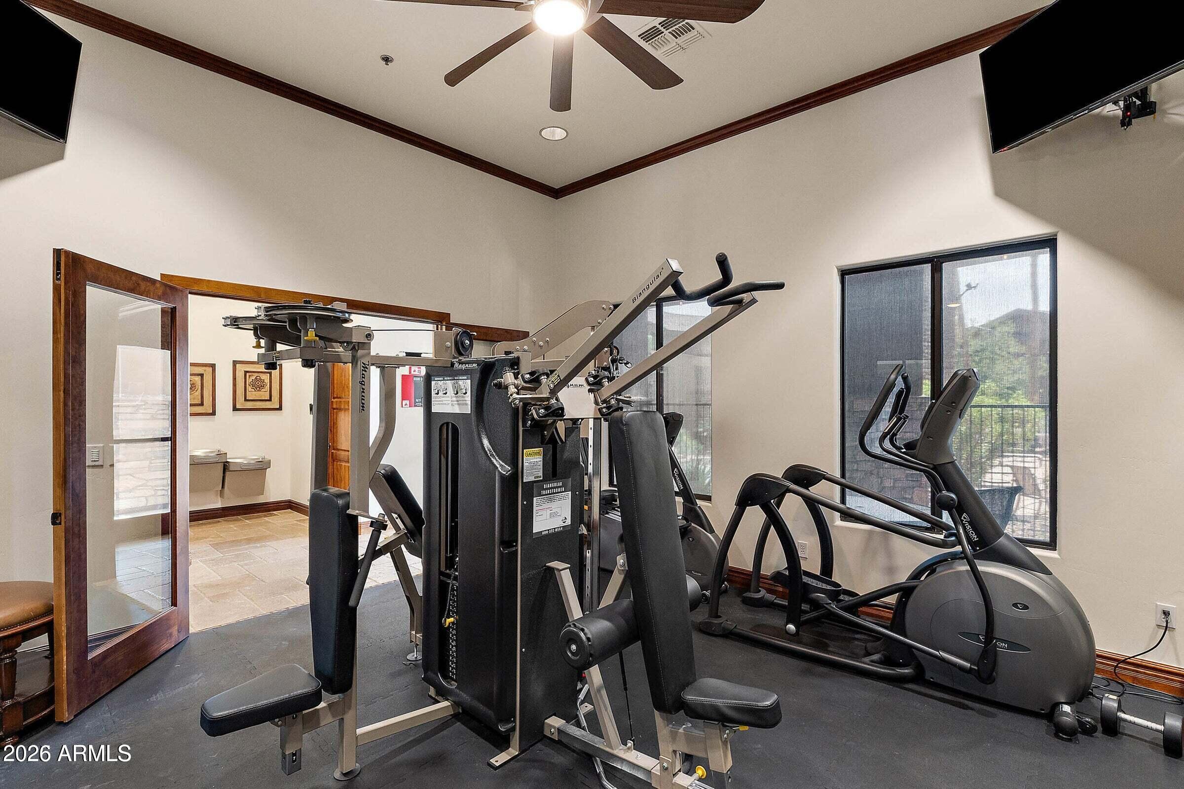 VANTAGE CONDOMINIUM PHASE 2 REPLAT - Residential