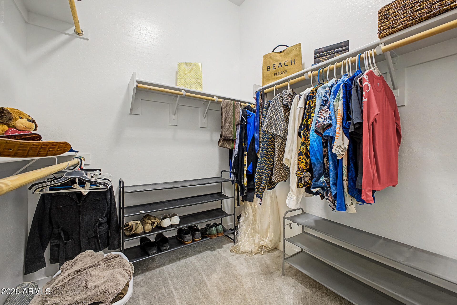 VANTAGE CONDOMINIUM PHASE 2 REPLAT - Residential