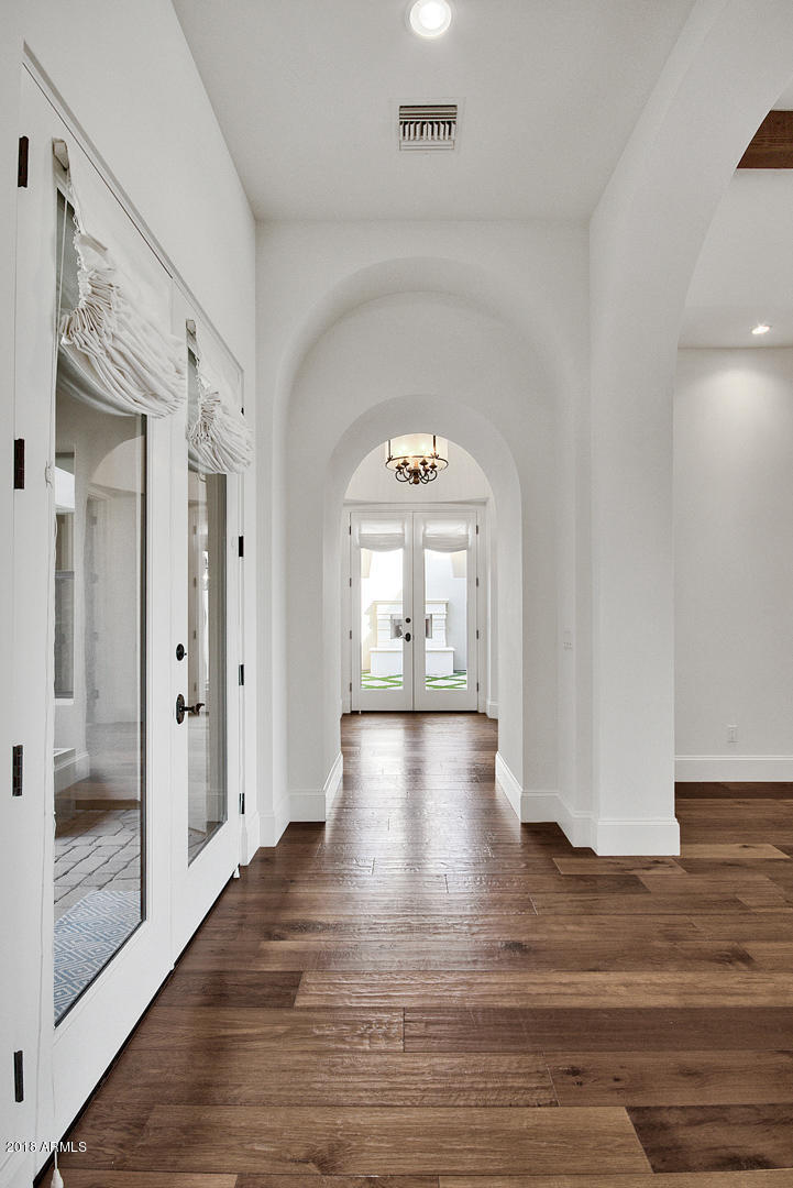 MOUNTAIN VIEW - Residential