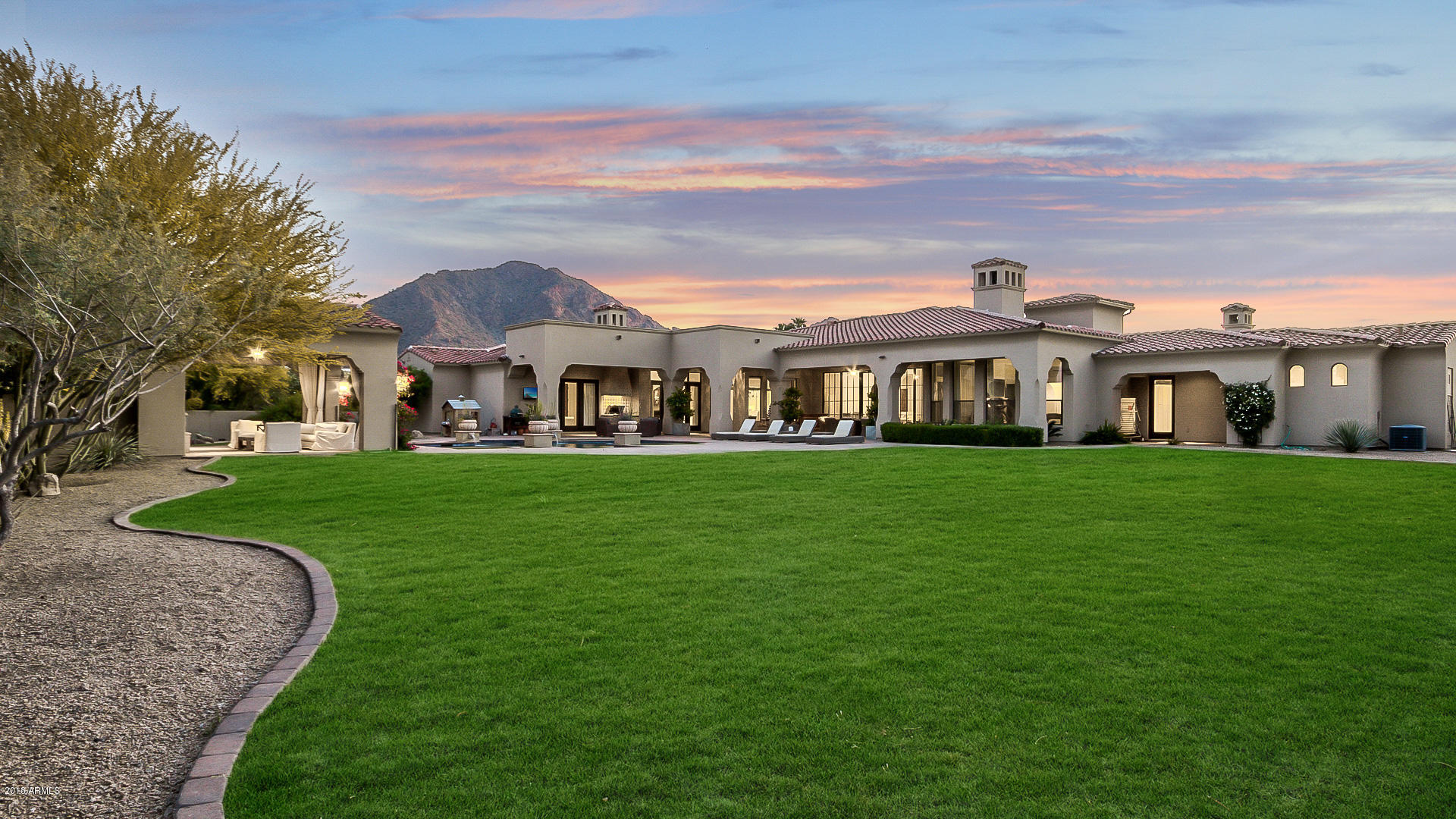 MOUNTAIN VIEW - Residential