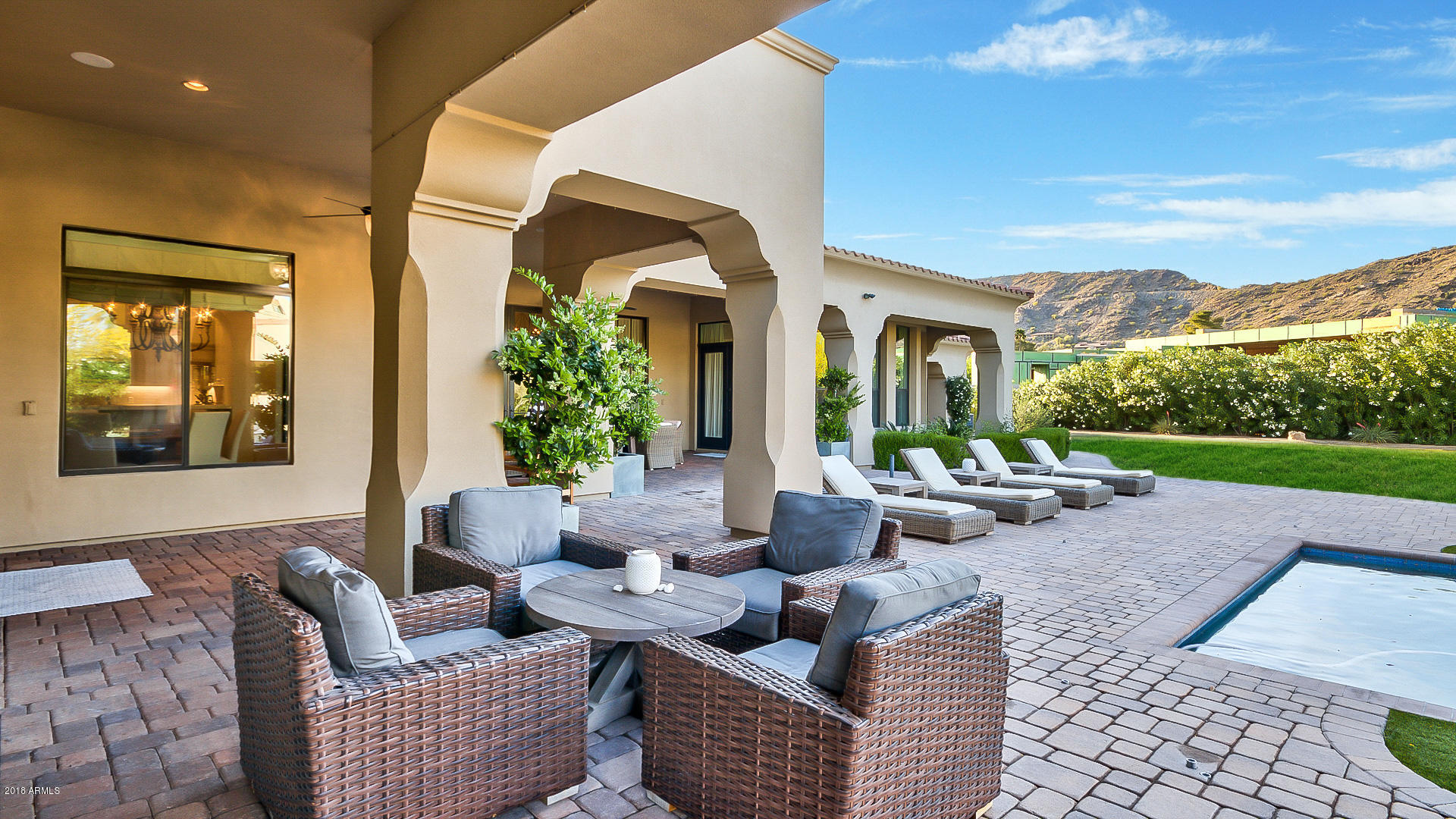 MOUNTAIN VIEW - Residential