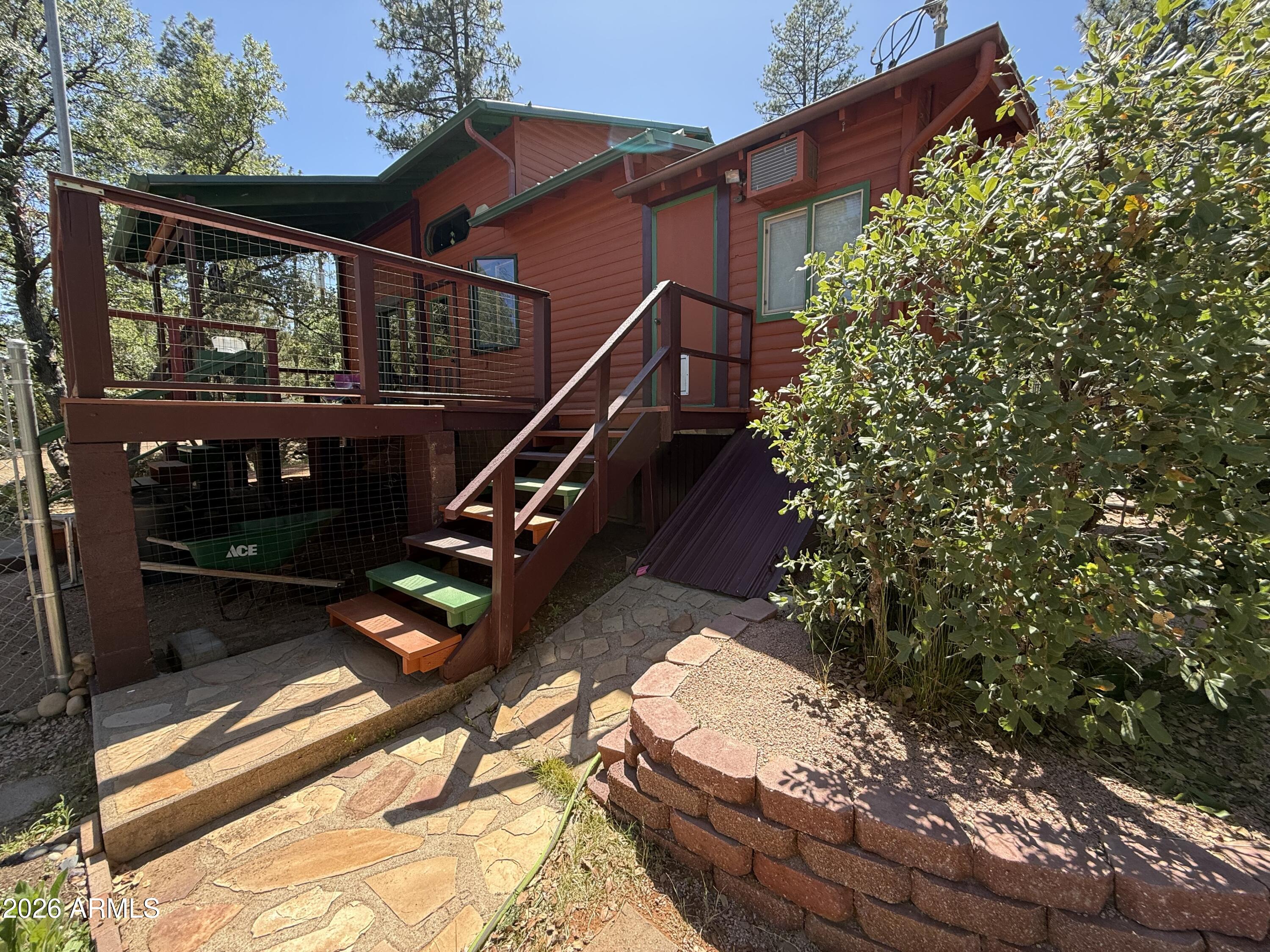 COOL PINES - Residential