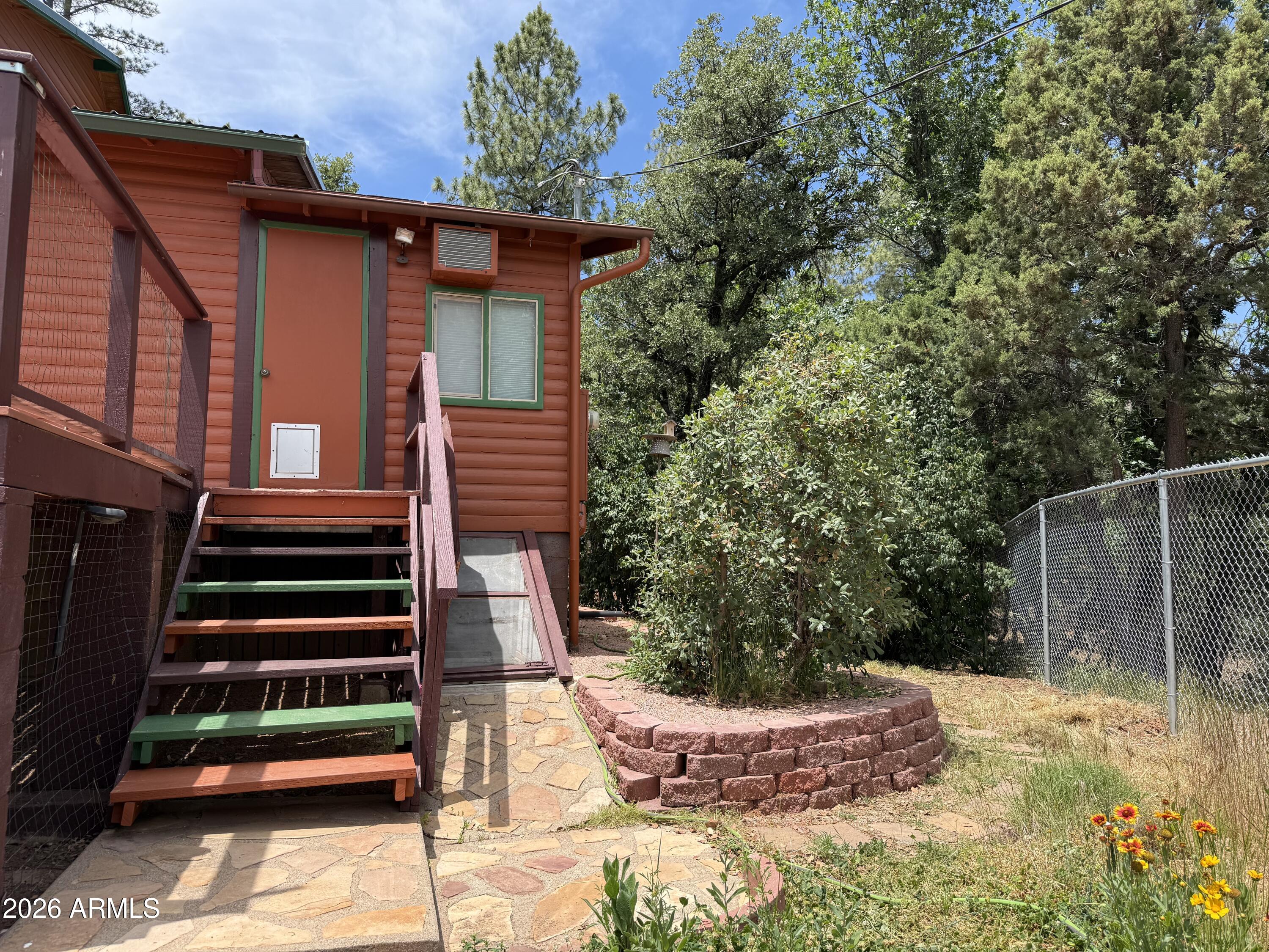 COOL PINES - Residential