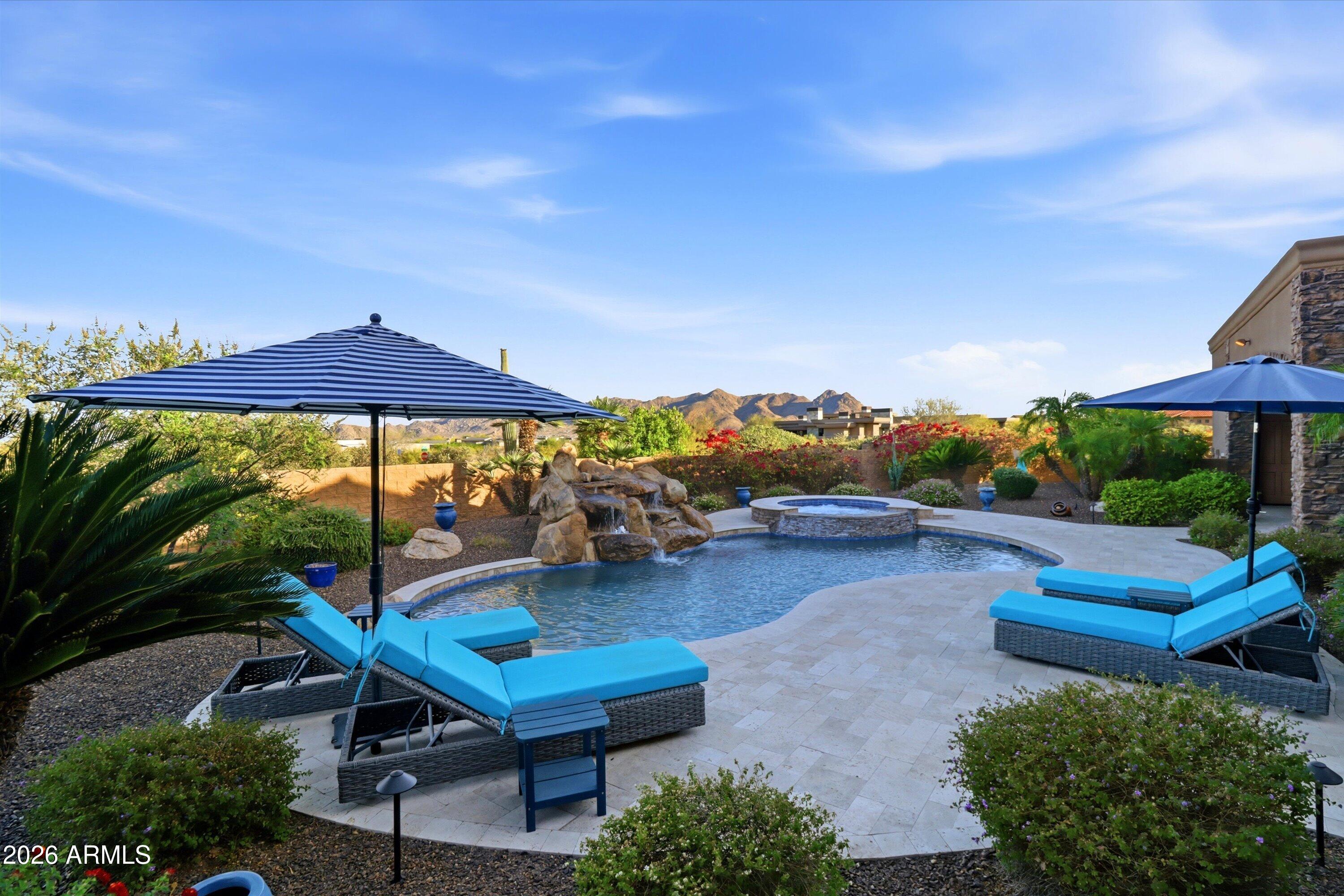 DESERT SUMMIT - Residential