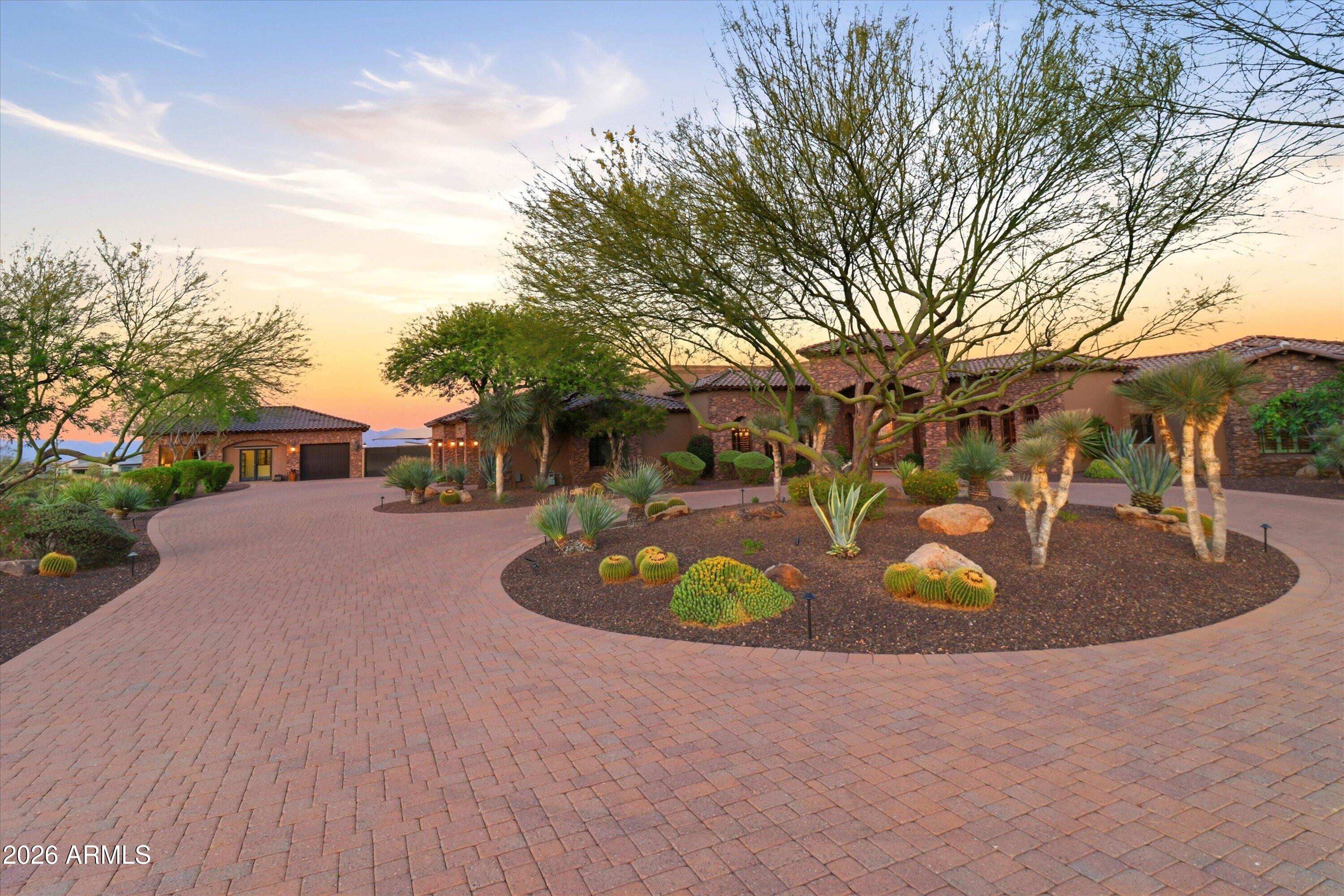 DESERT SUMMIT - Residential