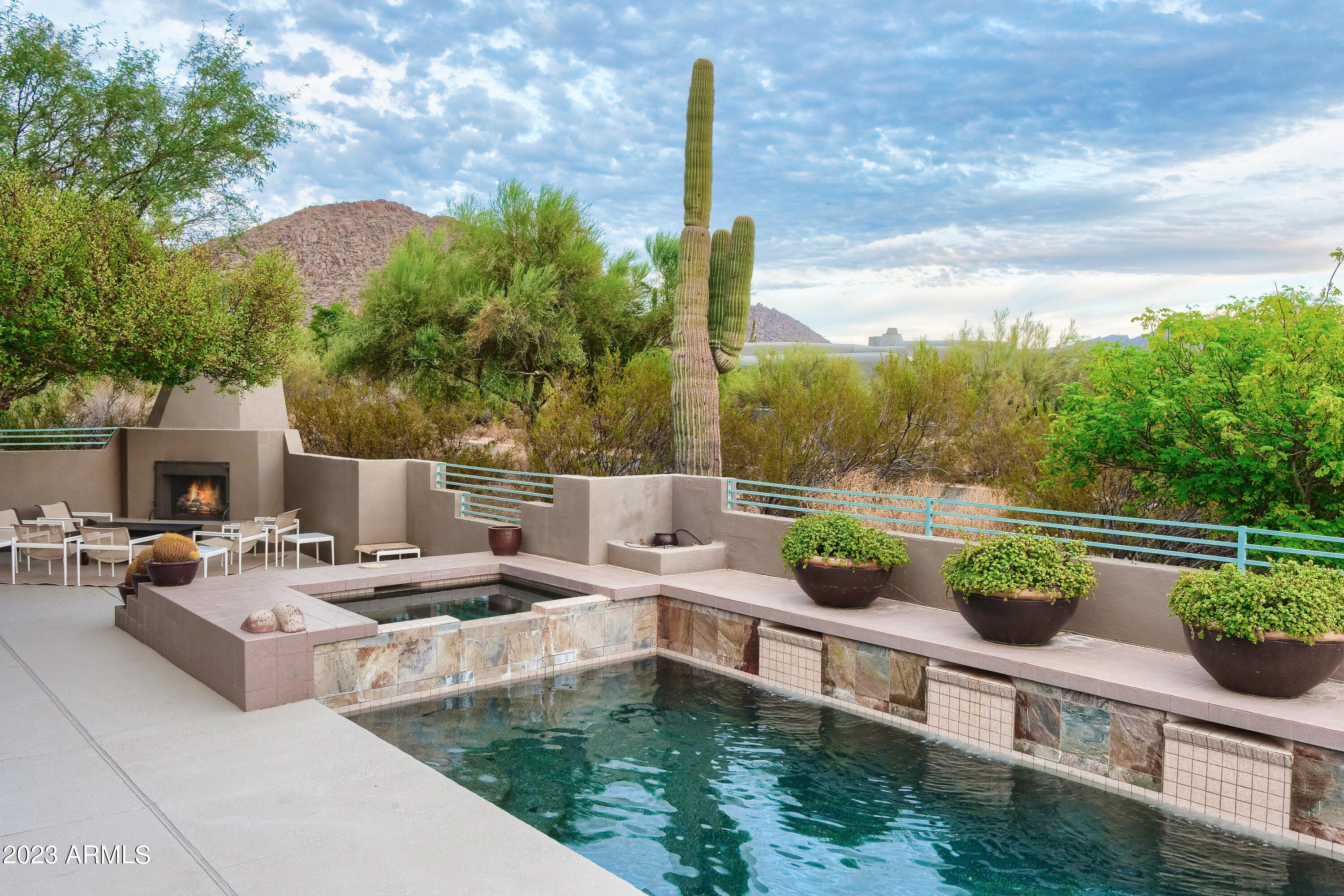 DESERT HIGHLANDS - Residential