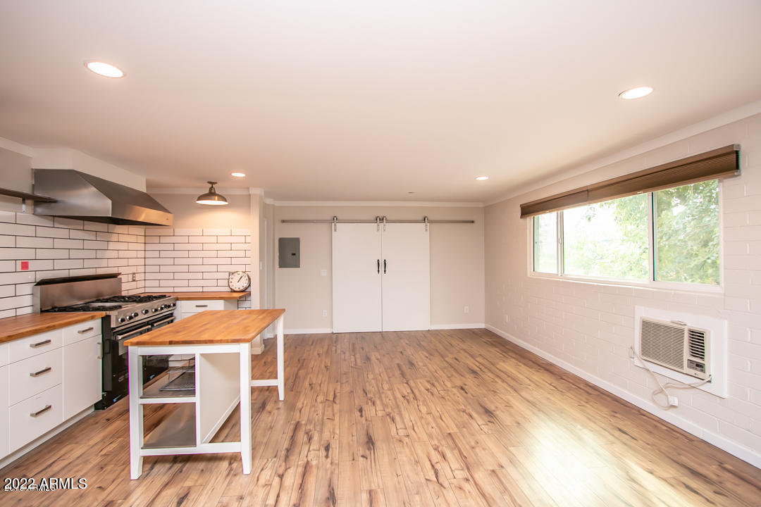CHURCHILL ADDITION - Residential Income
