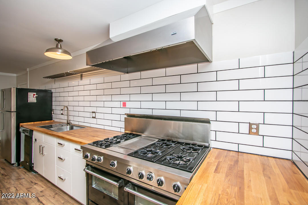 CHURCHILL ADDITION - Residential Income