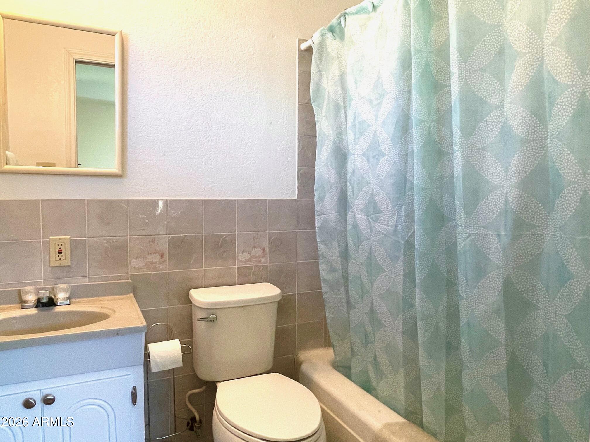 MIRAMONTE ACRES - Residential