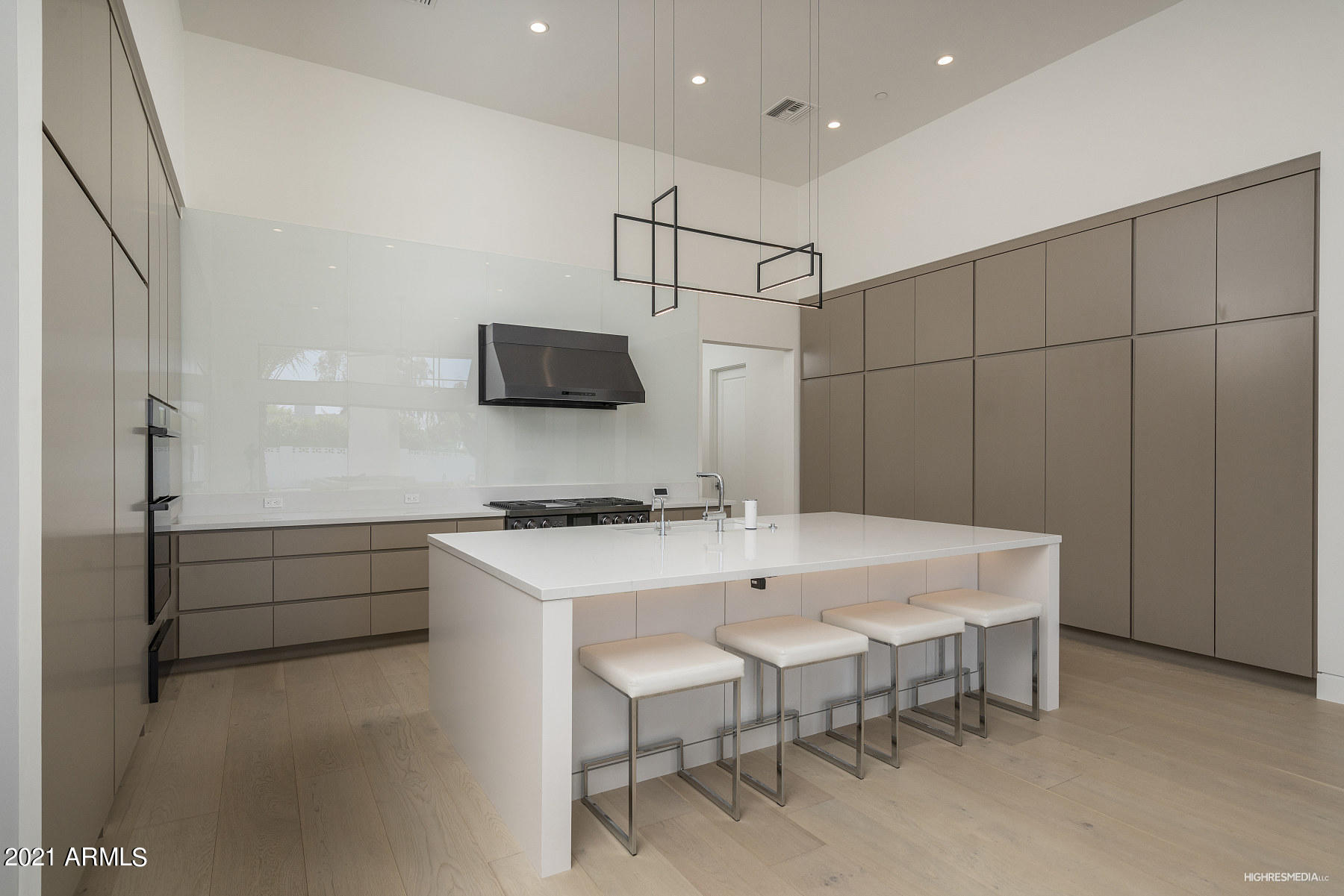 ARCADIA BLK 20 - Residential