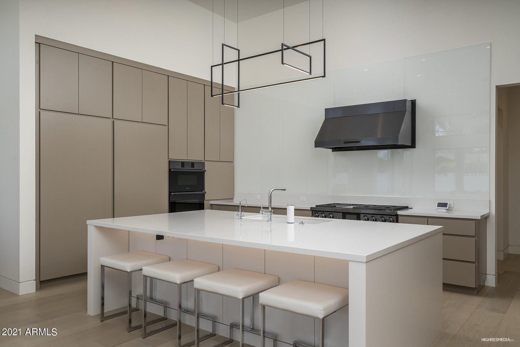 ARCADIA BLK 20 - Residential