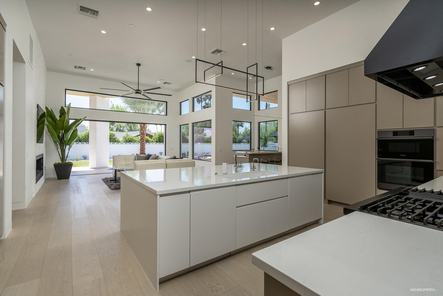 ARCADIA BLK 20 - Residential