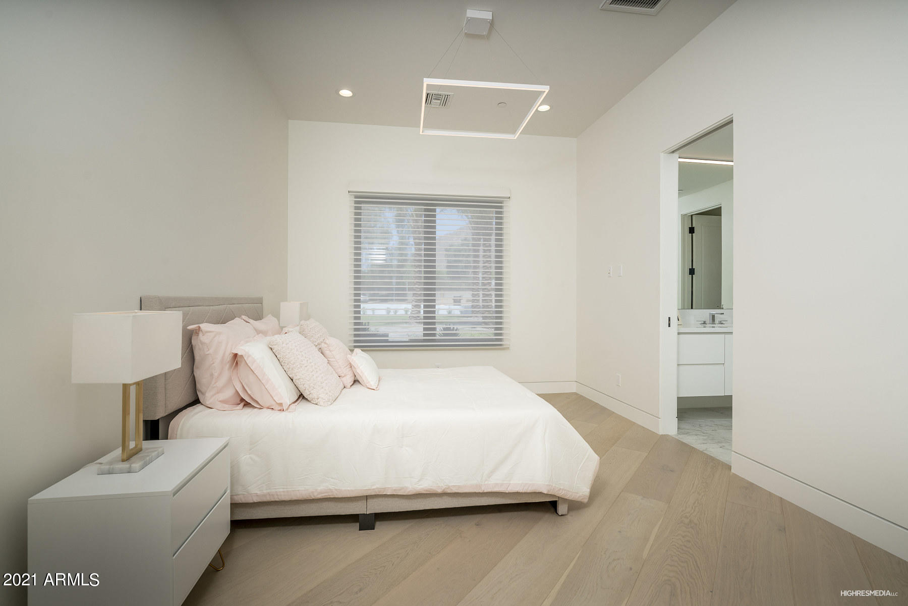 ARCADIA BLK 20 - Residential