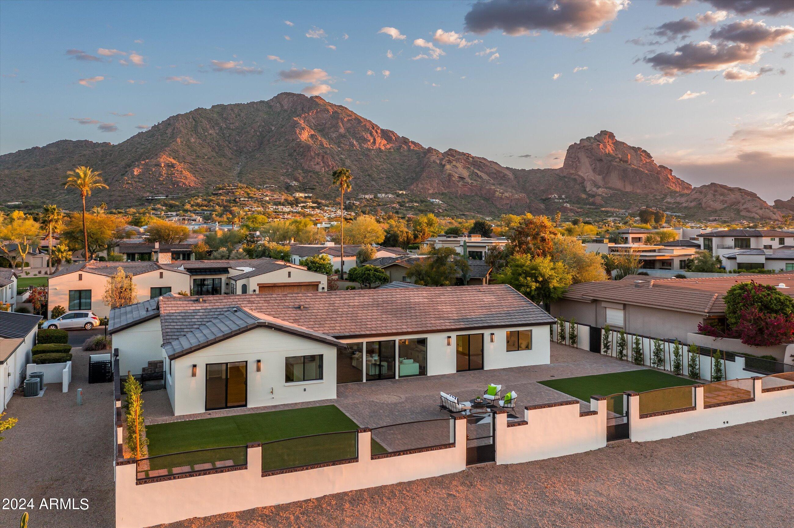MOUNTAIN SHADOWS RESORT - Residential