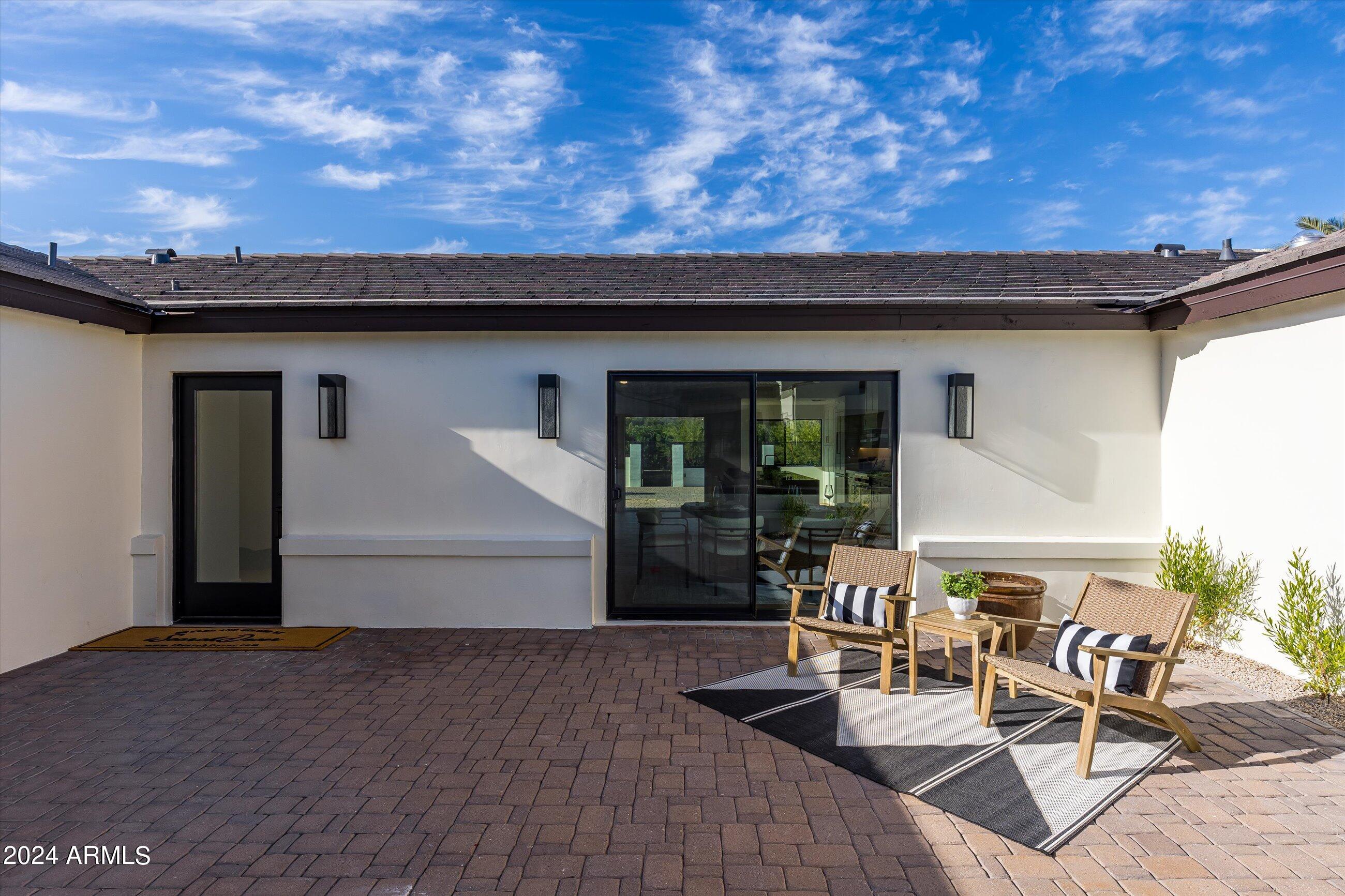 MOUNTAIN SHADOWS RESORT - Residential