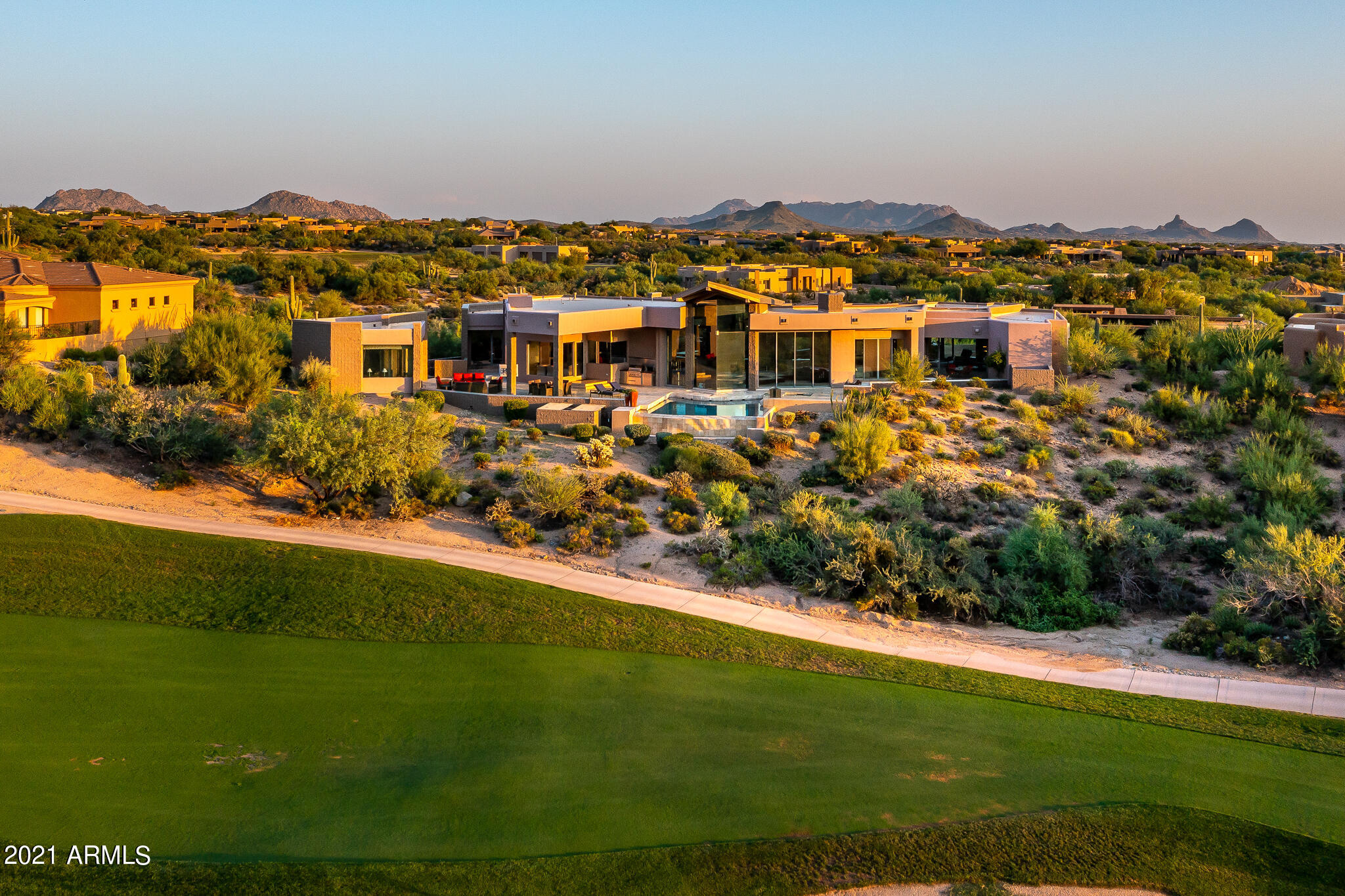 DESERT MOUNTAIN - Residential