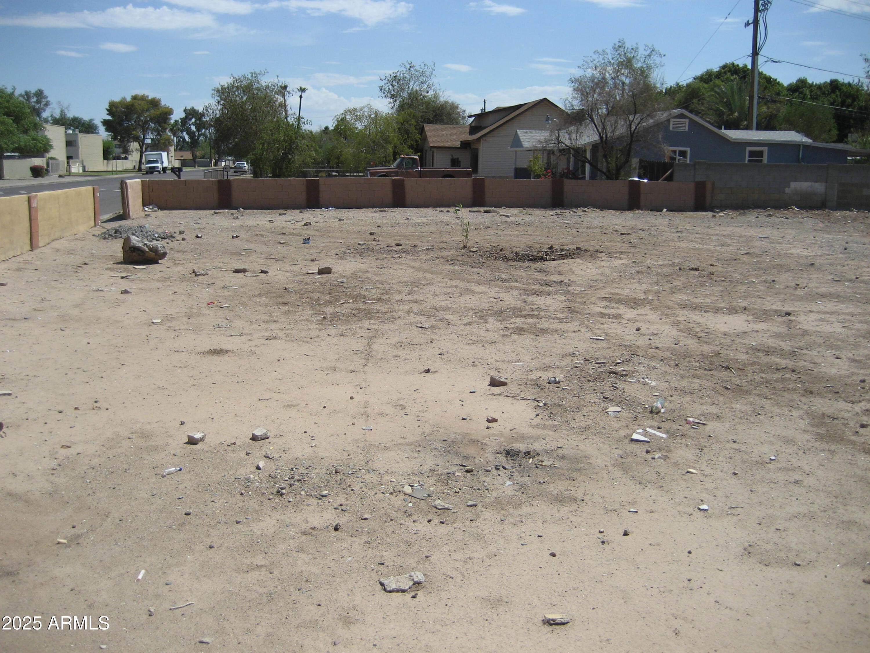 Unique opportunity become owner, or investor or partner in this offering.  Seller will entertain and discuss present plans and options to partner on this property with interested and capable parties.  Planning stages well along with architecture firm and city regarding site and construction This offering is for APN 154-02-083 and APN 154-02-086 could be available as well!  Great opportunity for investor, developer or contractor, these lots are located in an area of redevelopment and revival.  Many new homes completed in the last few years on Elm St and in the immediate area. Seller has negotiated with SRP and has completed extensive work the Phoenix Planning and Development depts so a major portion of the prep work has been explored and completed. Owner my carry  for a qualified buyer.