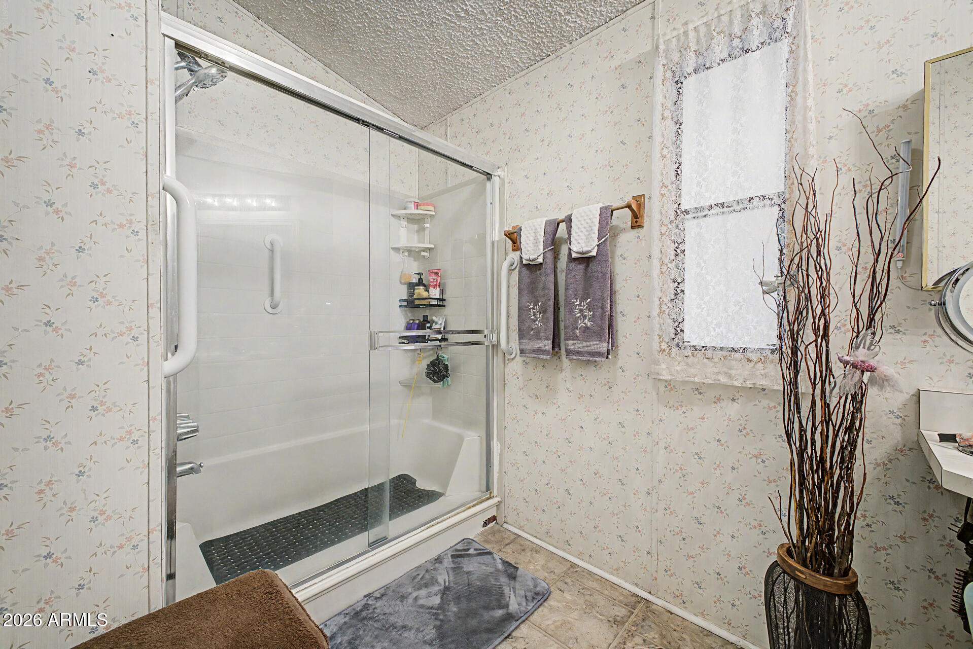 DESERT VISTA PLACE LOT 1-227 TR A-L - Residential