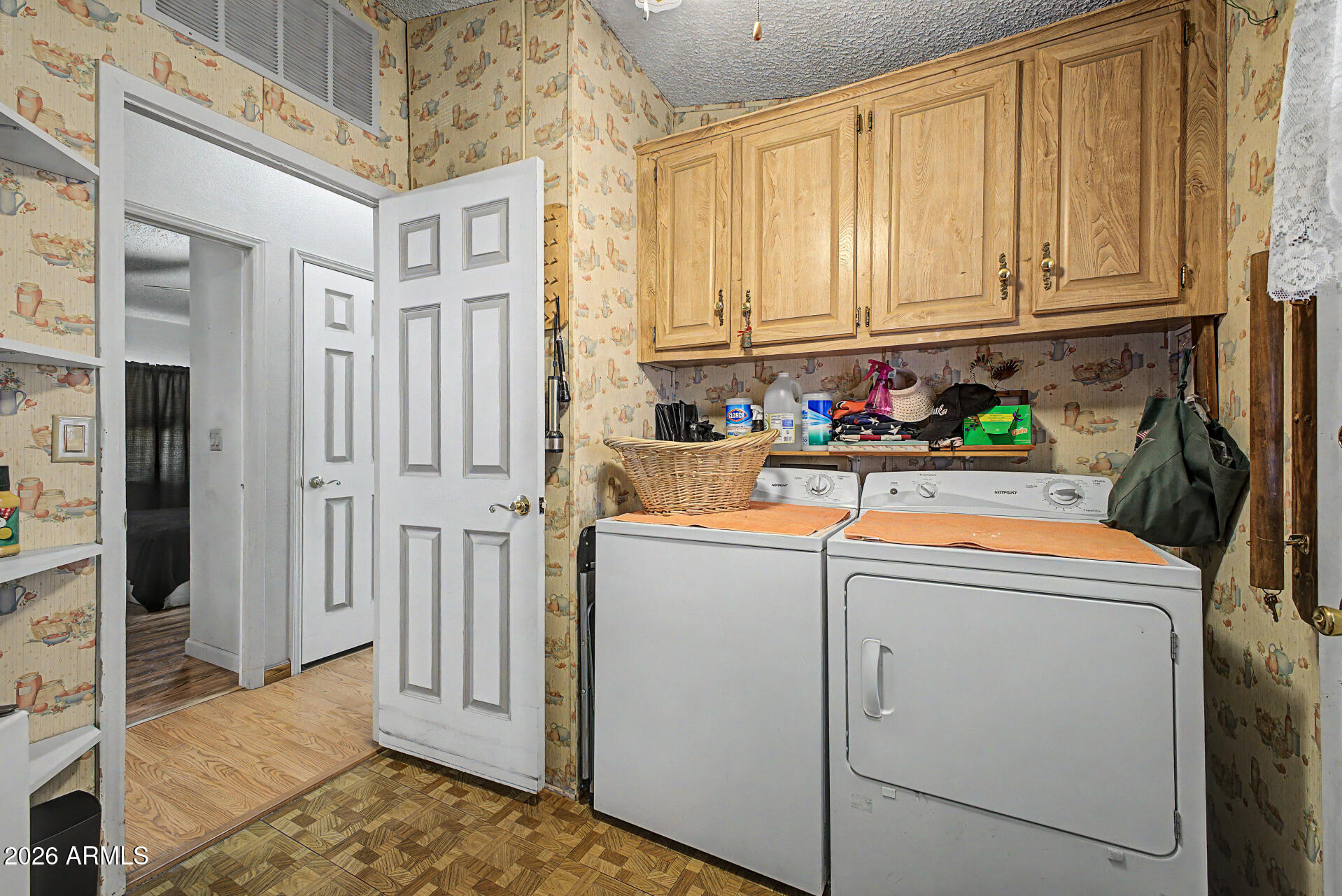 DESERT VISTA PLACE LOT 1-227 TR A-L - Residential
