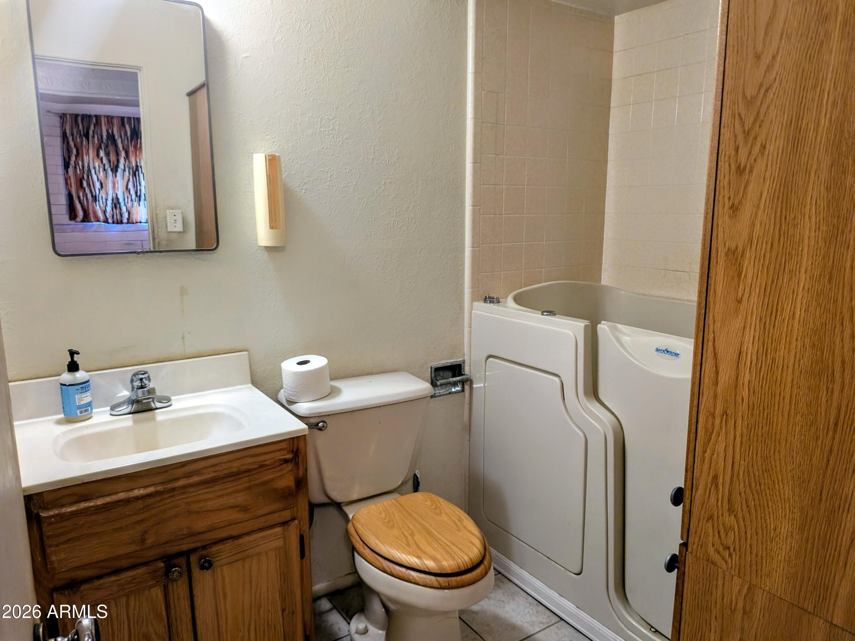 MONTANA HOMES - Residential