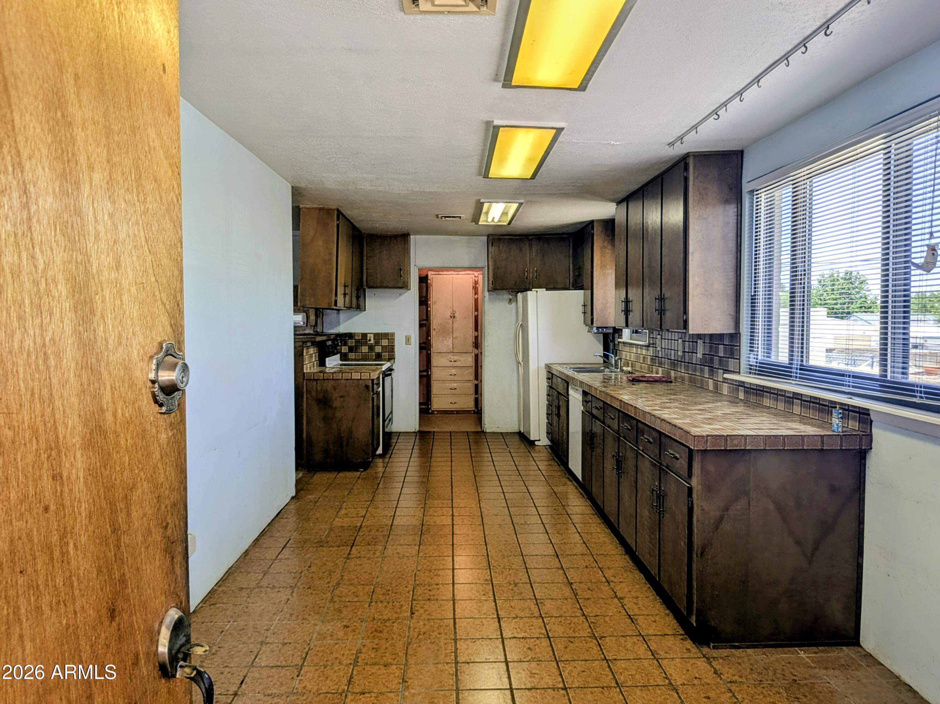 MONTANA HOMES - Residential