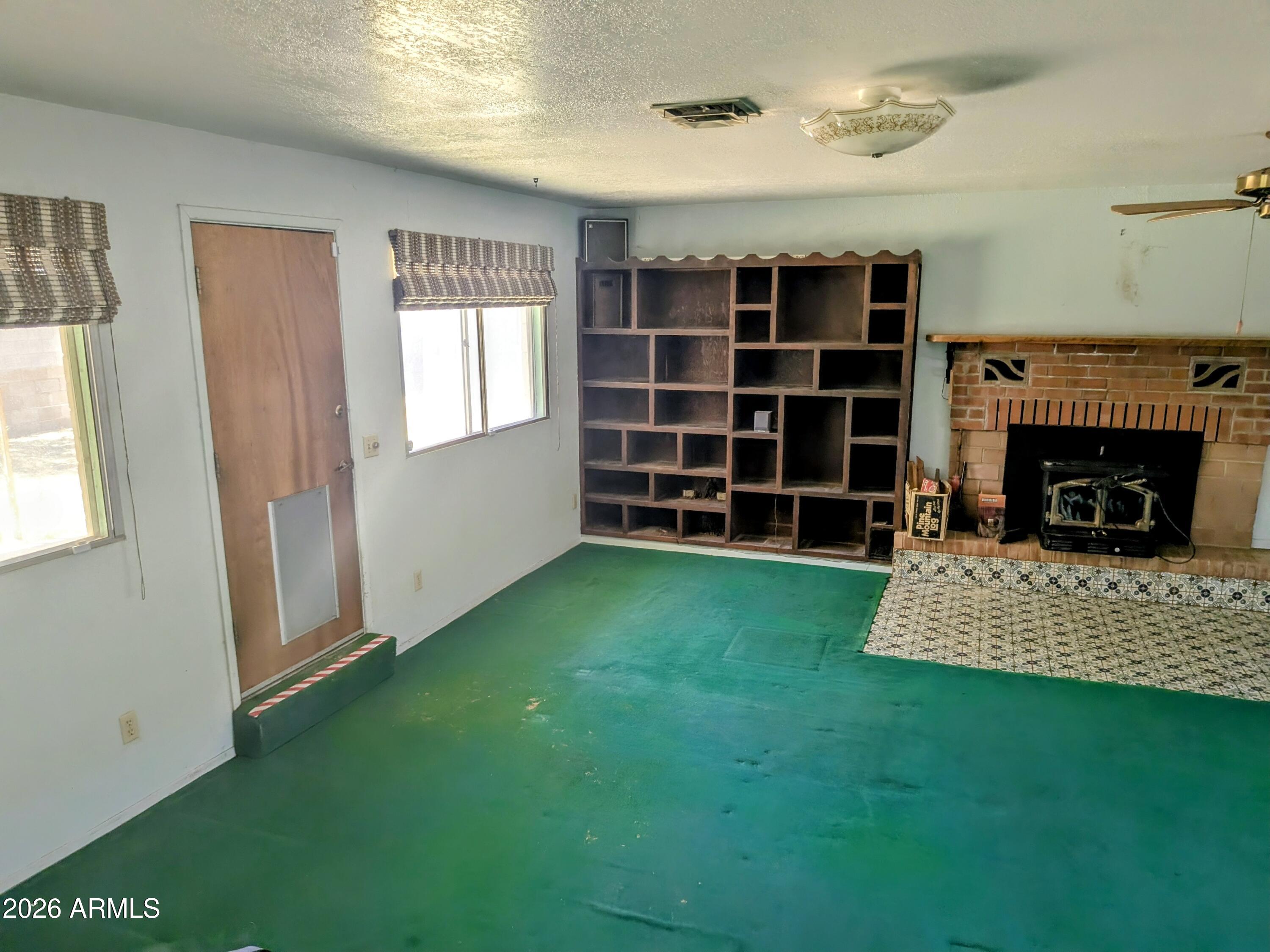 MONTANA HOMES - Residential