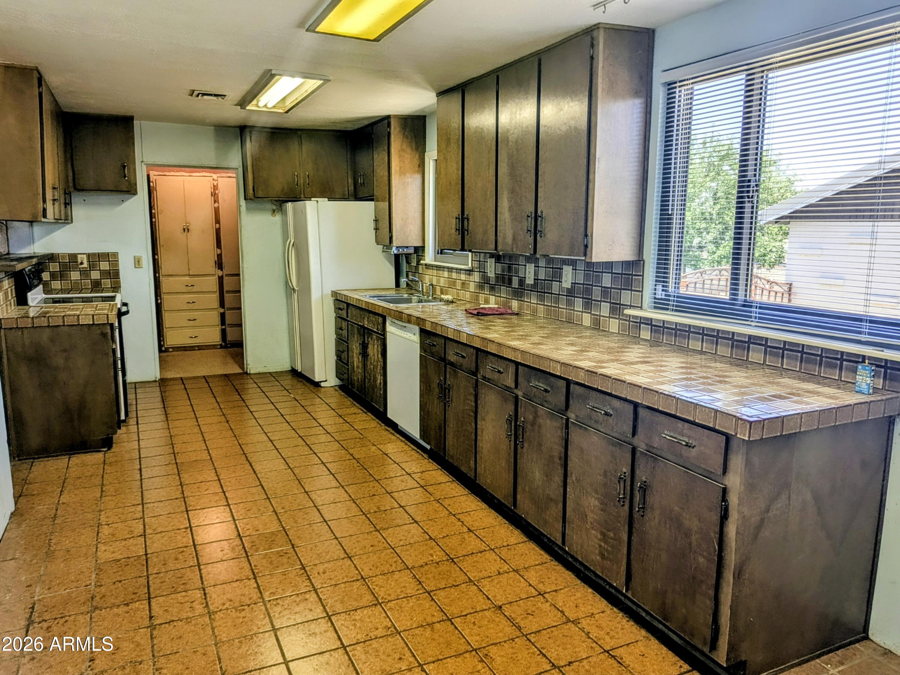 MONTANA HOMES - Residential
