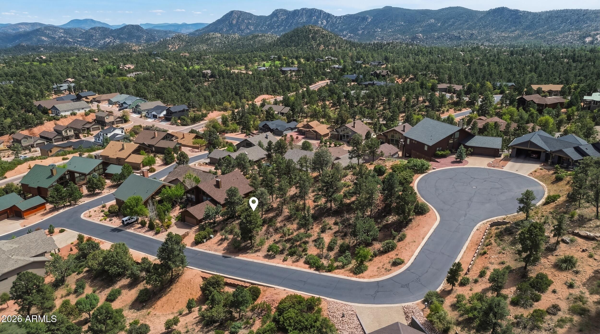 Gorgeous views of the Mogollon Rim from this sloped 0.18AC lot in Highlands at the Rim. Owner is willing to release stunning architectural home plans with sale. This area affords mountain elegance amongst tall pines and mixed vegetatio. This is a great lot for your dream home!