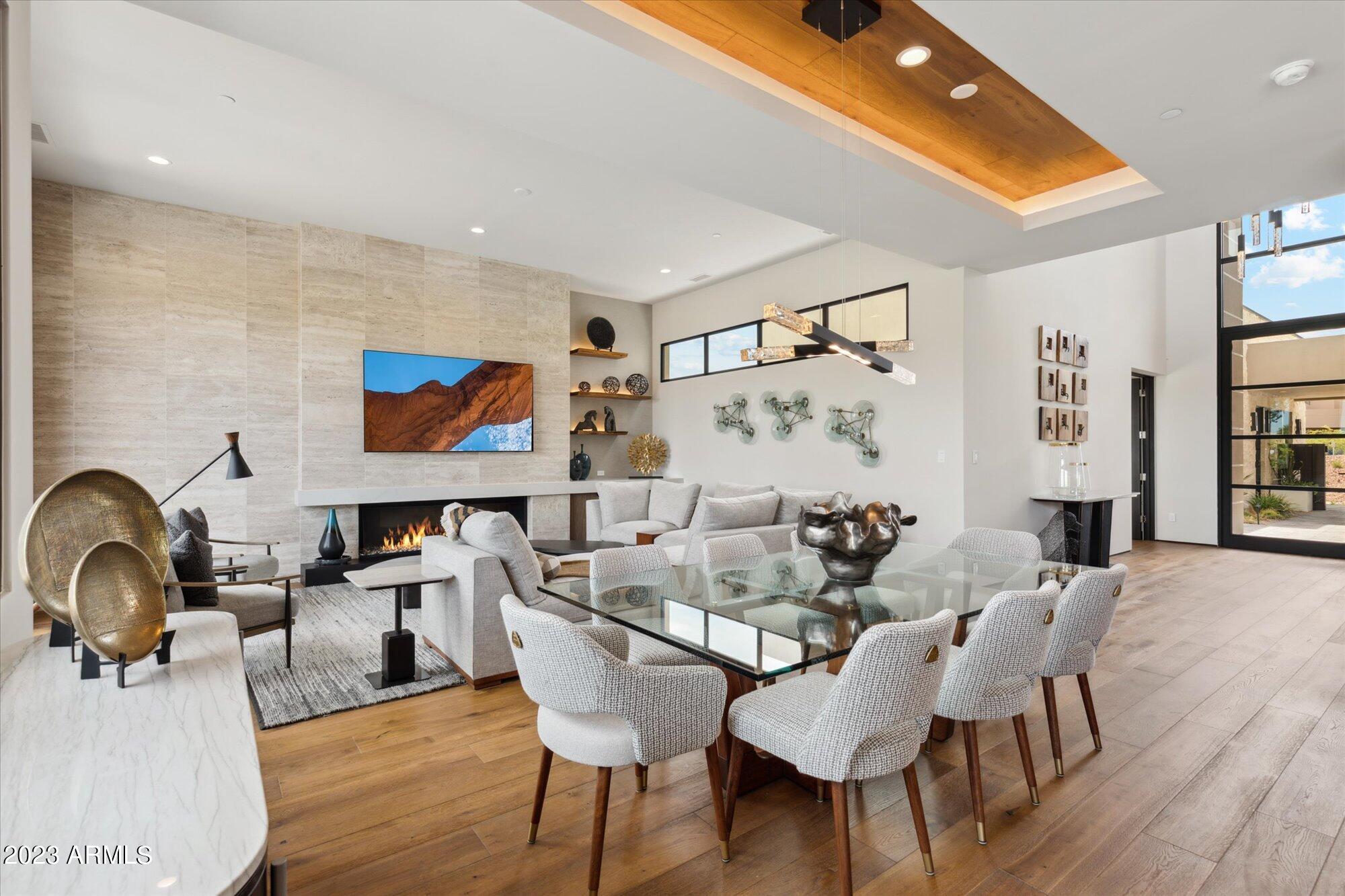 PHOENICIAN - Residential
