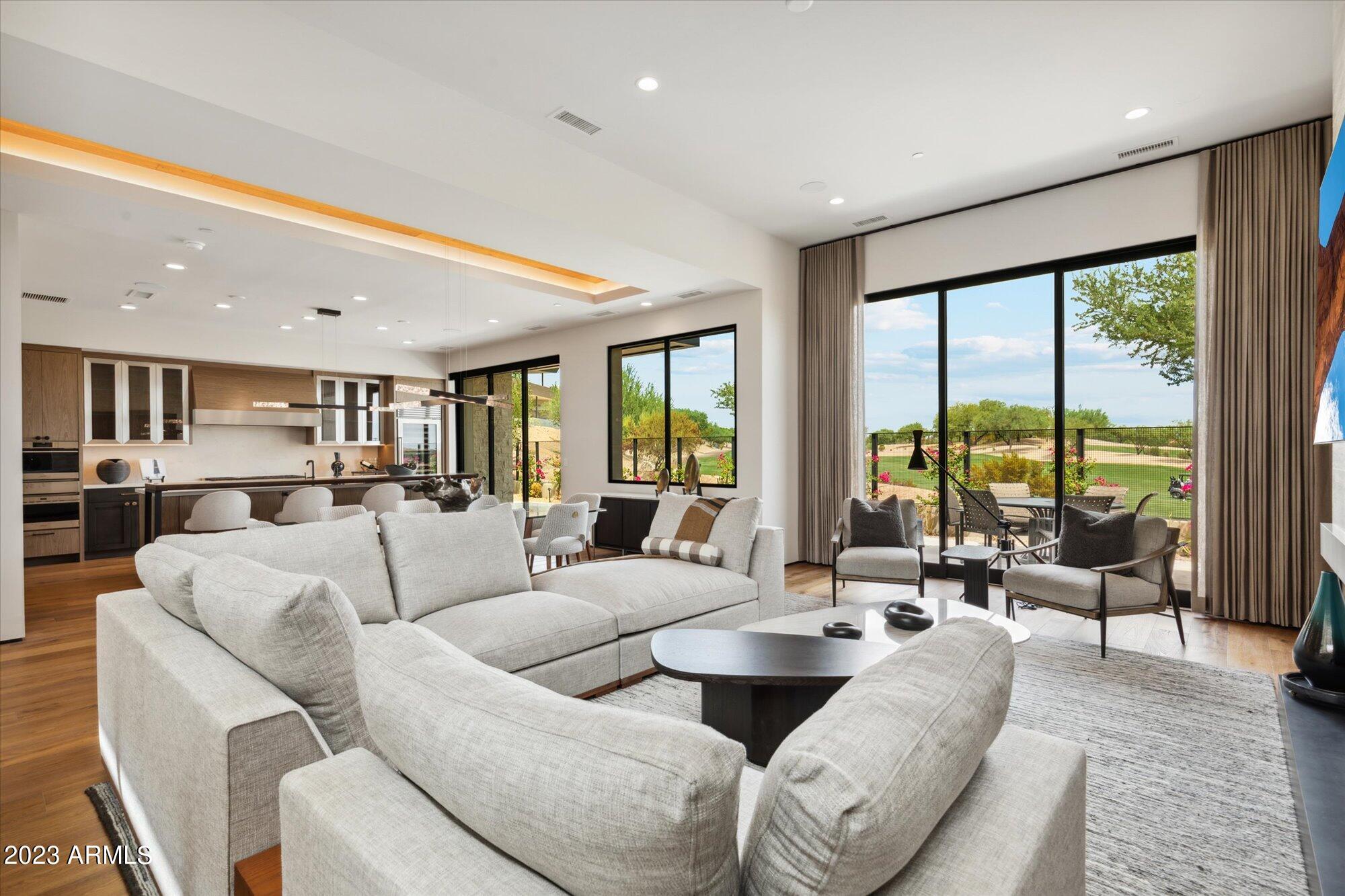 PHOENICIAN - Residential