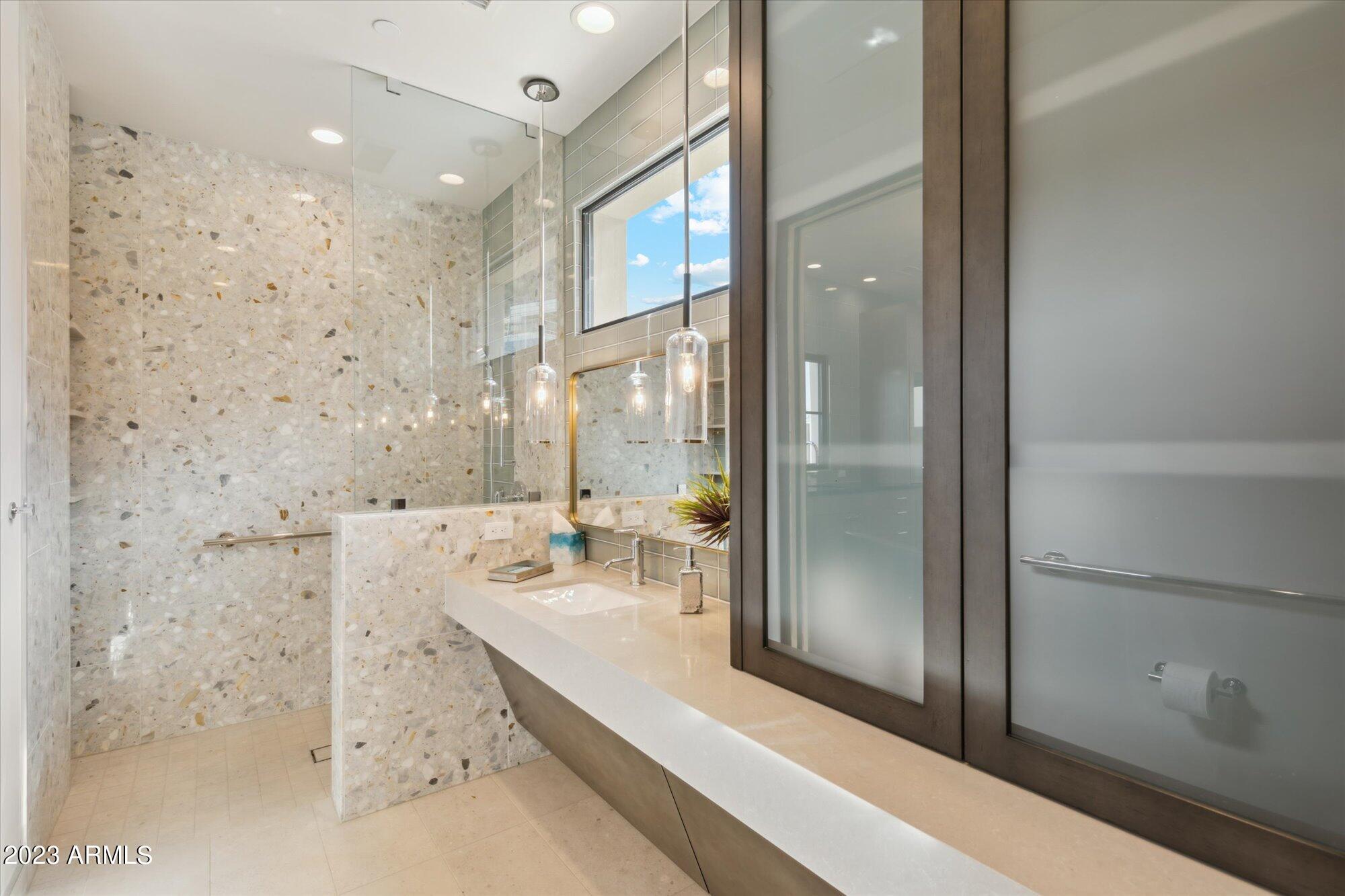 PHOENICIAN - Residential