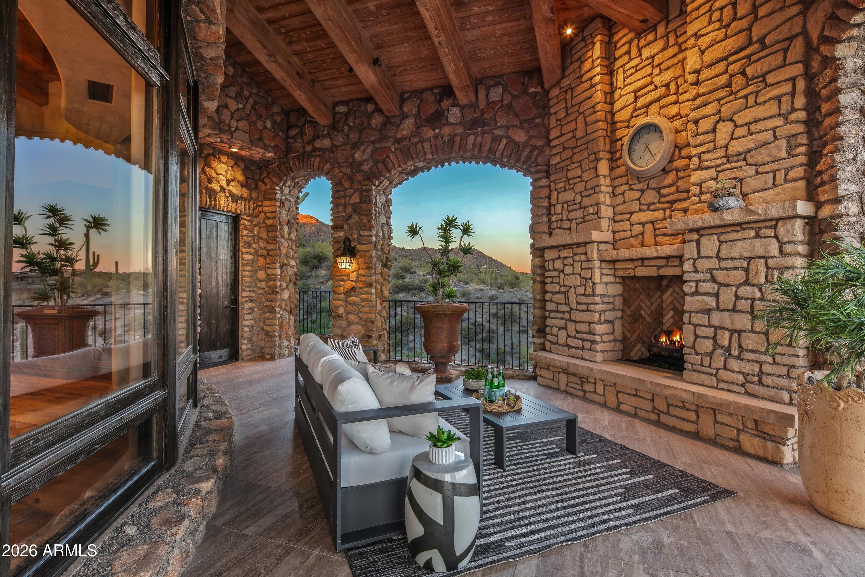 DESERT MOUNTAIN - Residential