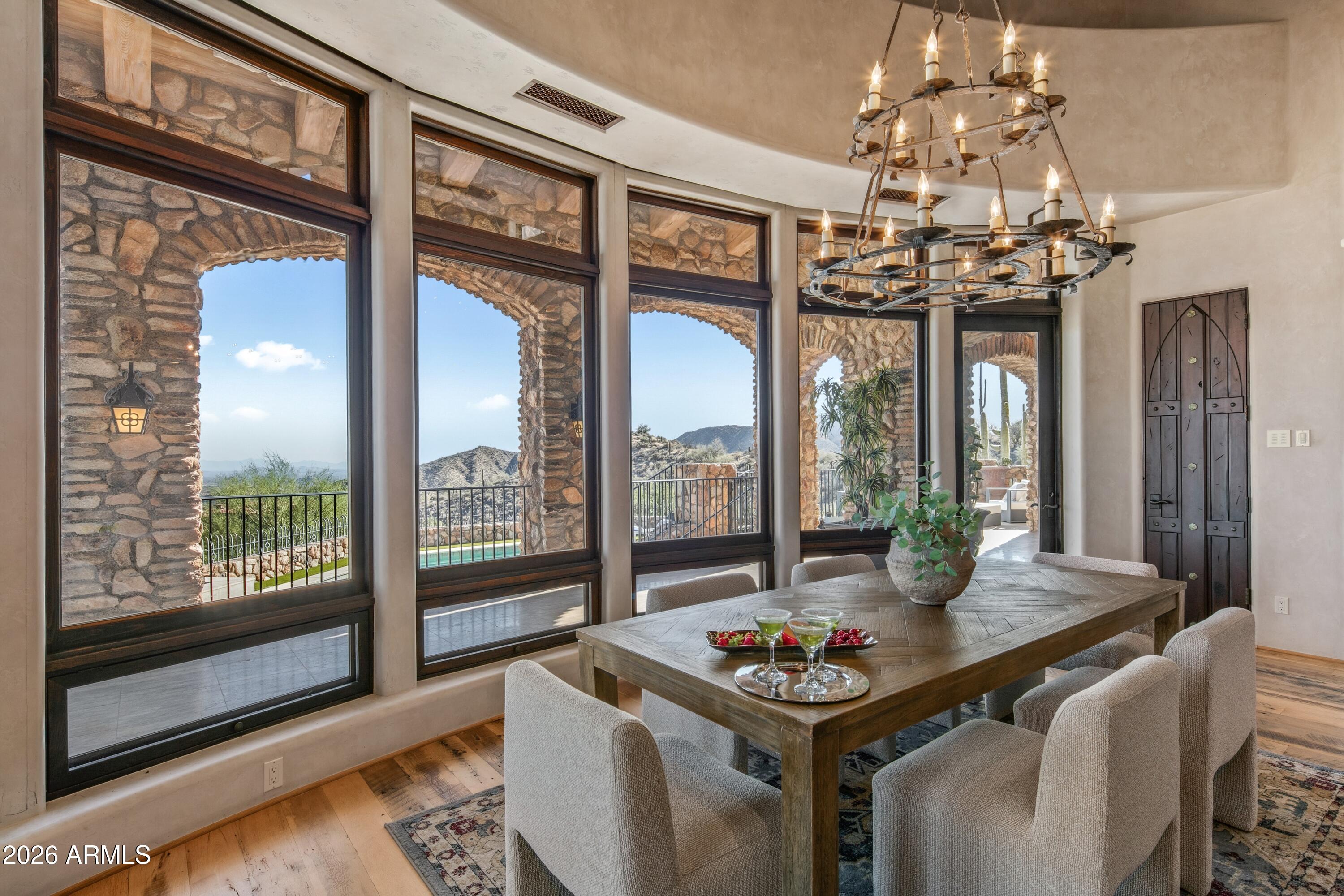 DESERT MOUNTAIN - Residential