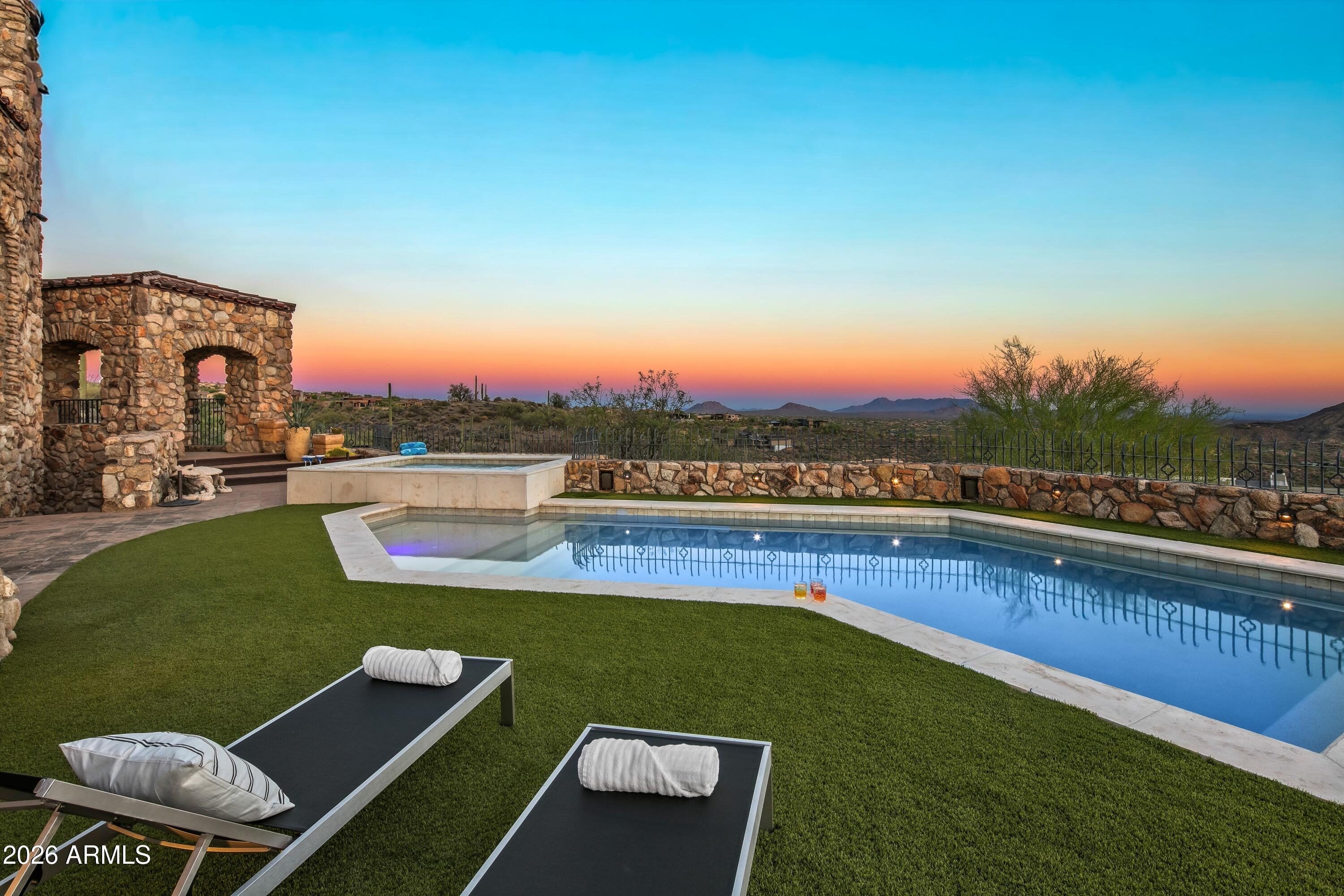 DESERT MOUNTAIN - Residential