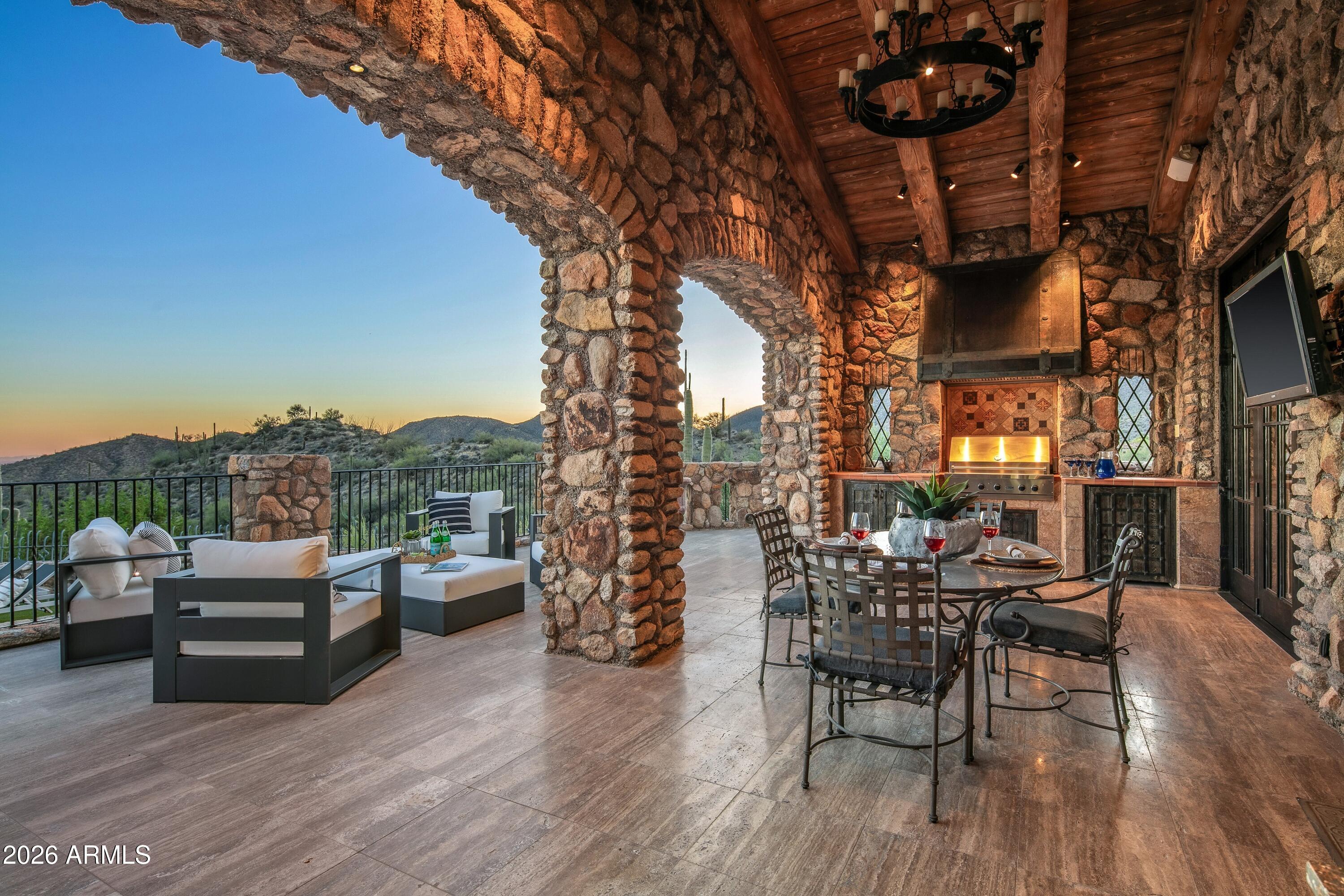 DESERT MOUNTAIN - Residential