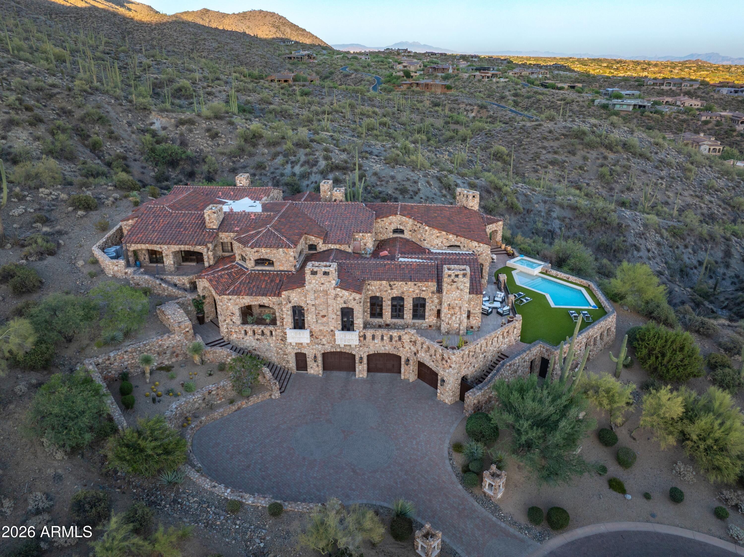 DESERT MOUNTAIN - Residential