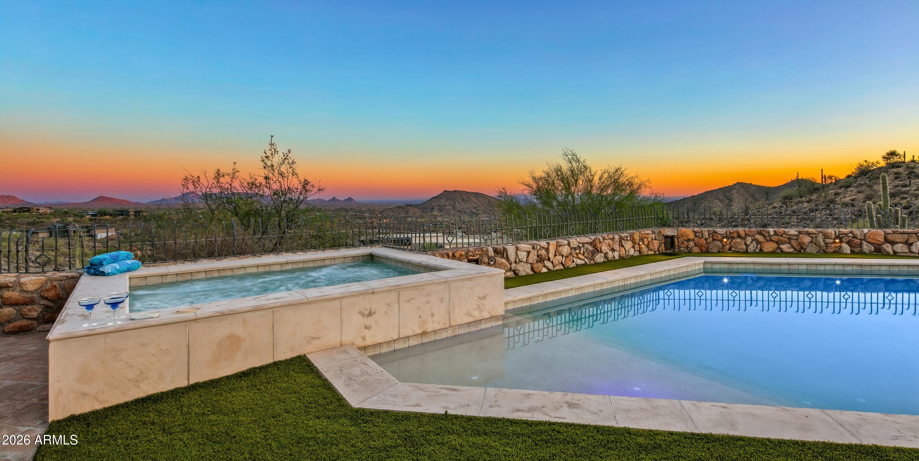 DESERT MOUNTAIN - Residential