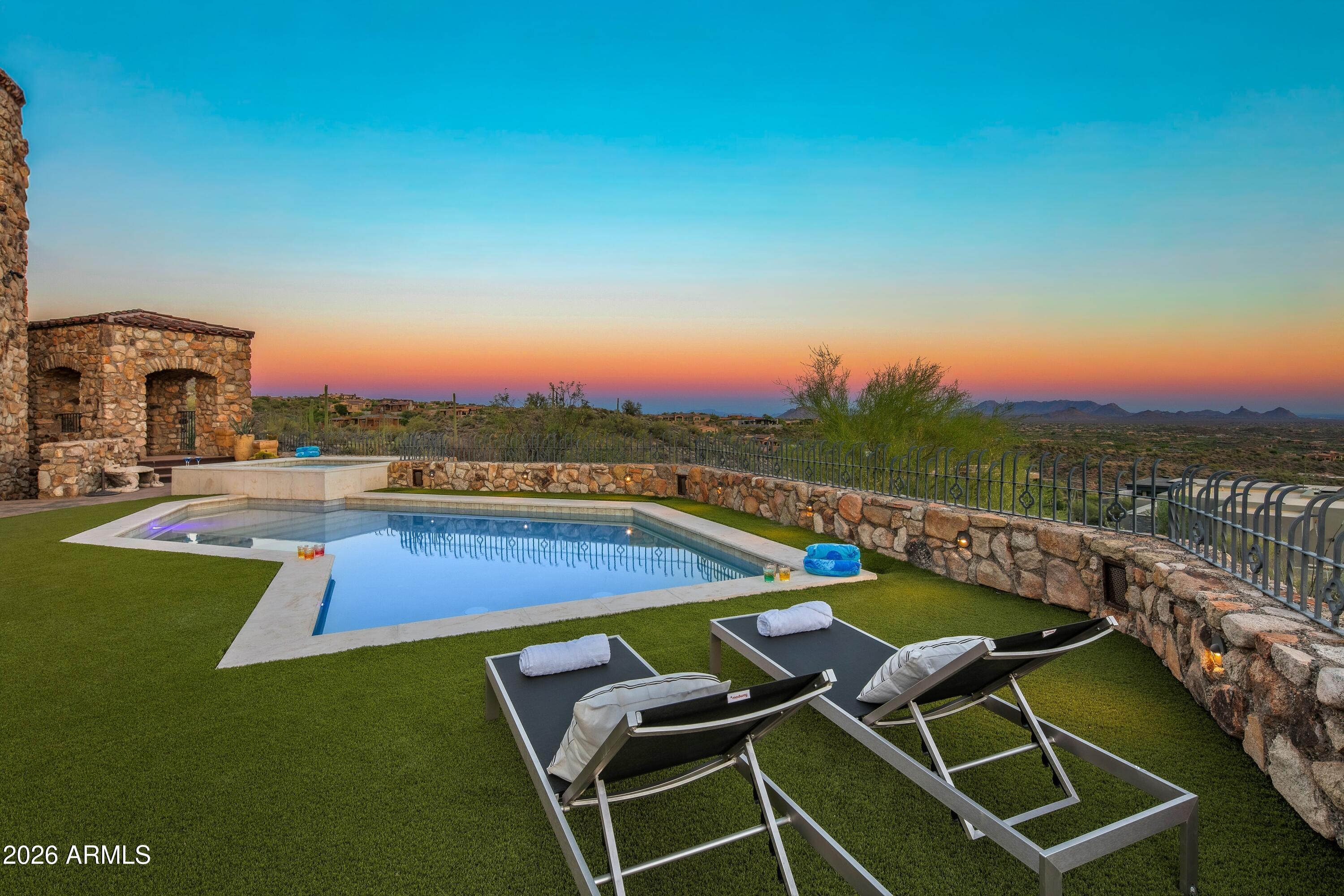 DESERT MOUNTAIN - Residential