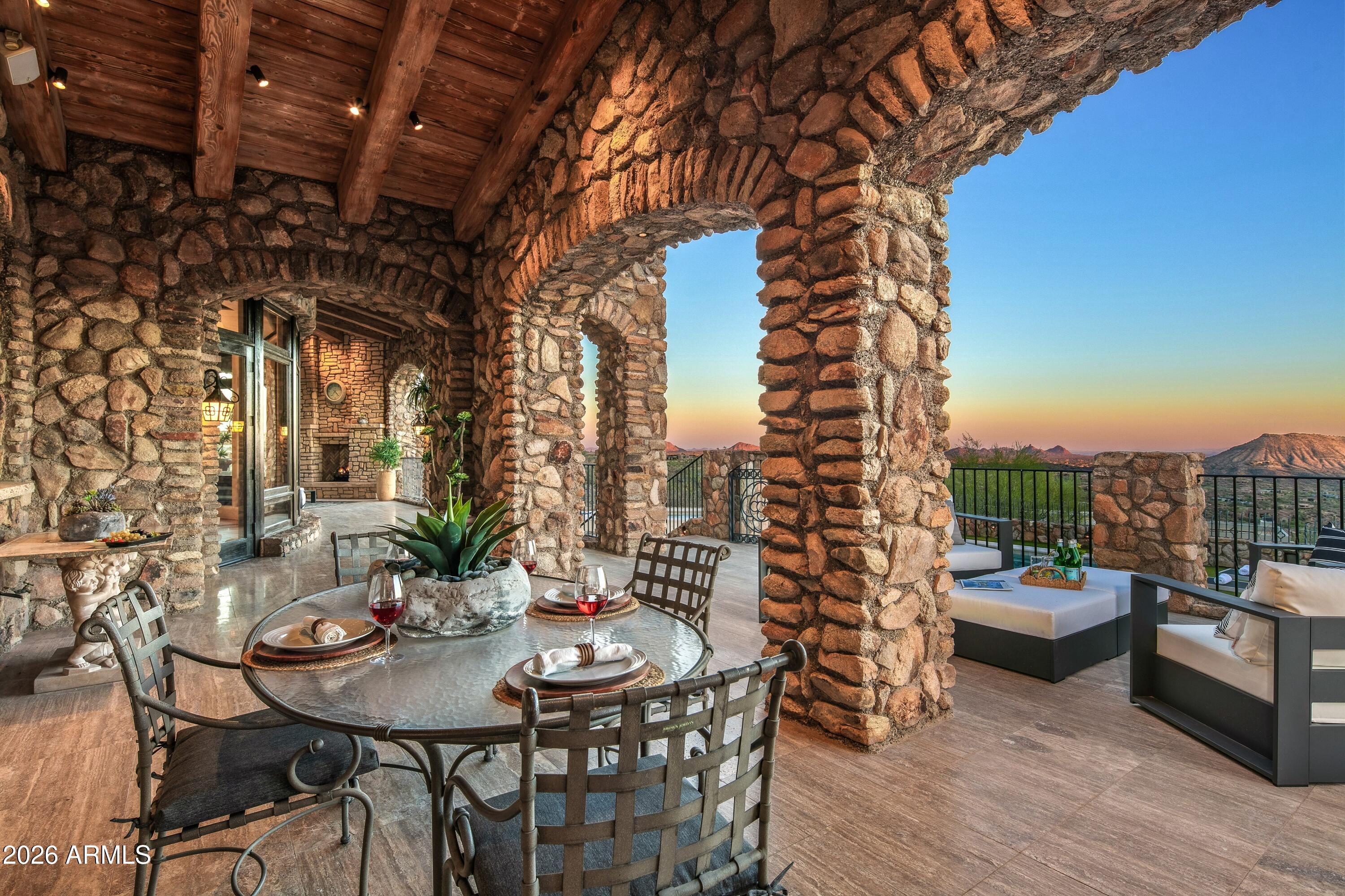 DESERT MOUNTAIN - Residential