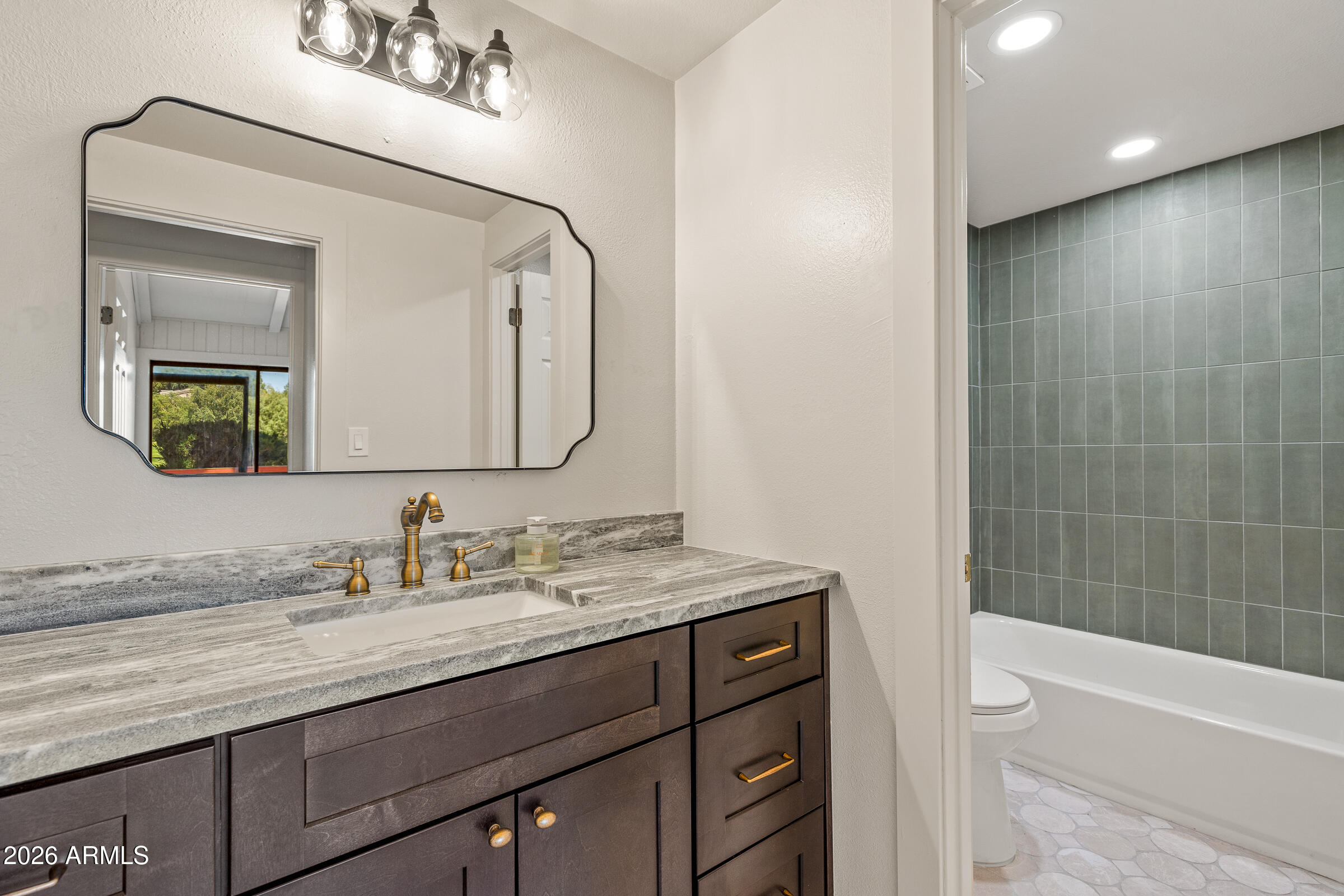 CONTINENTAL TOWNHOUSE 1 - Residential
