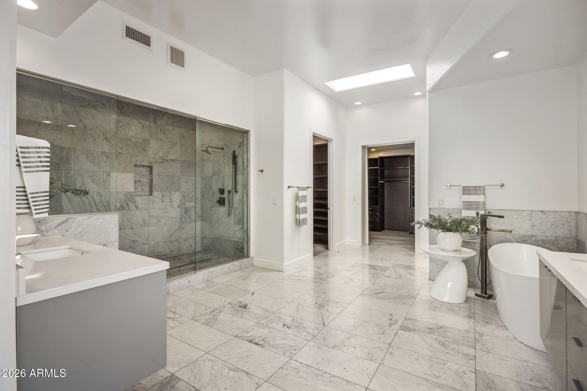 CAMELBACK FOOTHILLS 2 - Residential