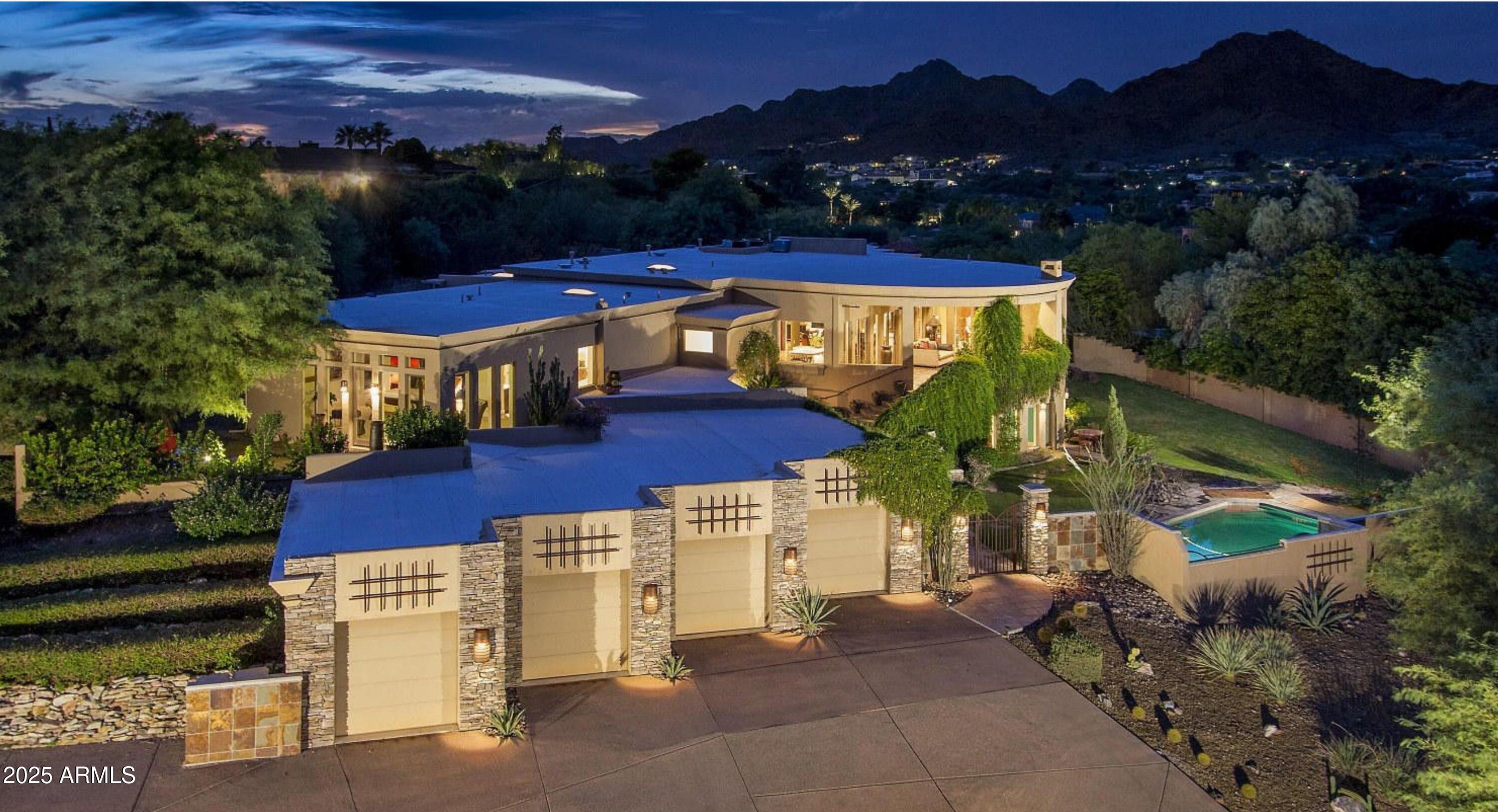 CAMELBACK FOOTHILLS 2 - Residential
